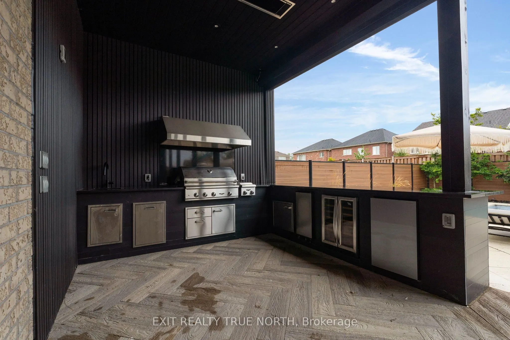 106 Rugman Crescent