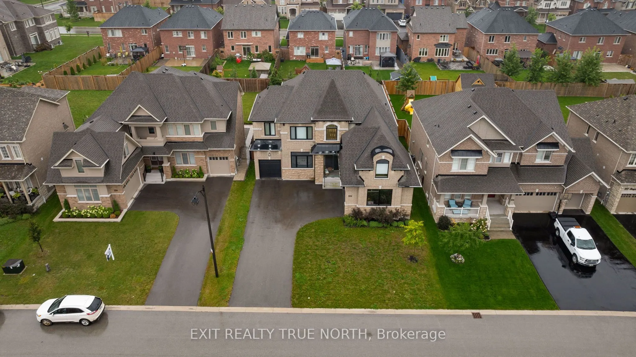 106 Rugman Crescent