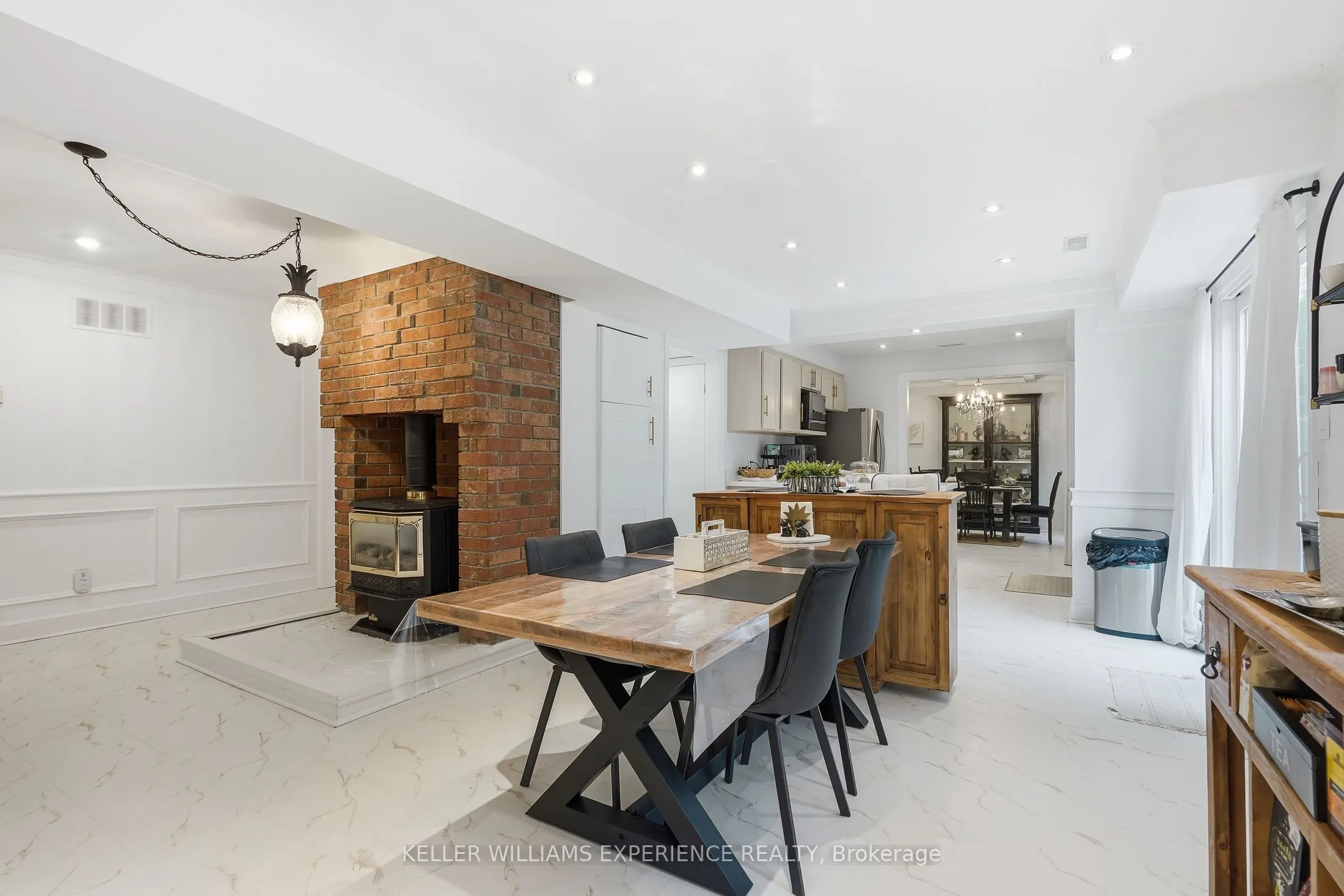 2 Seeley Court