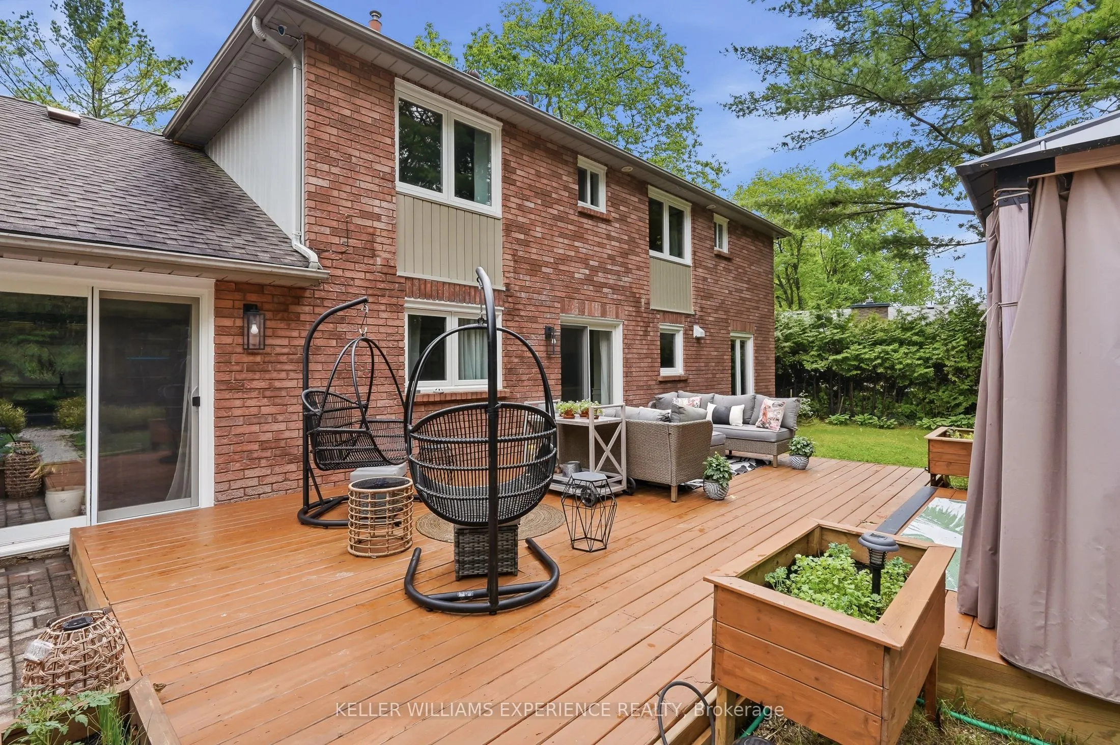 2 Seeley Court
