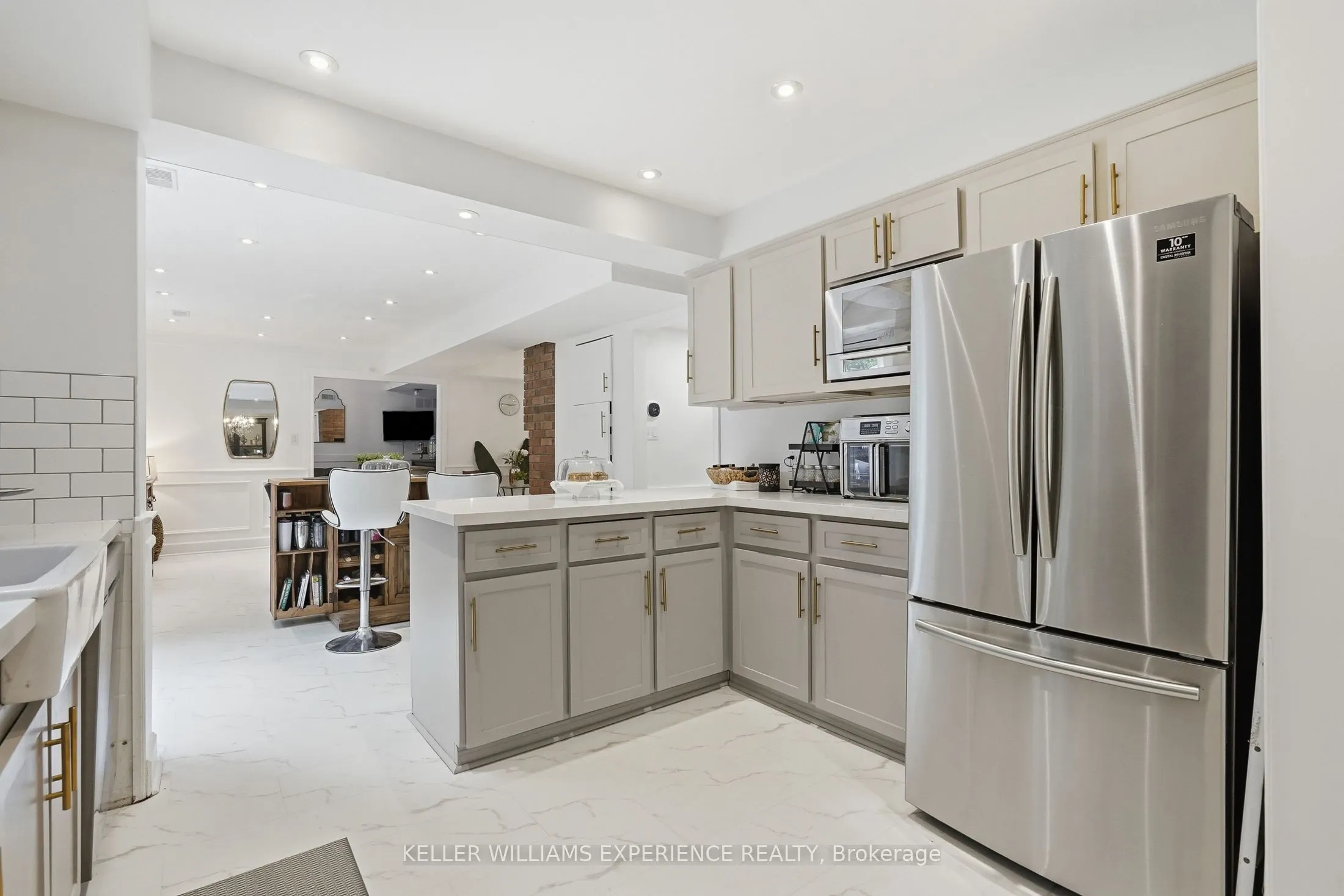 2 Seeley Court