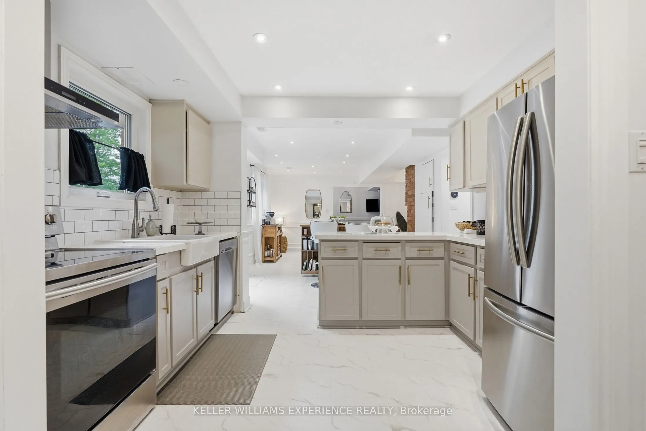 2 Seeley Court