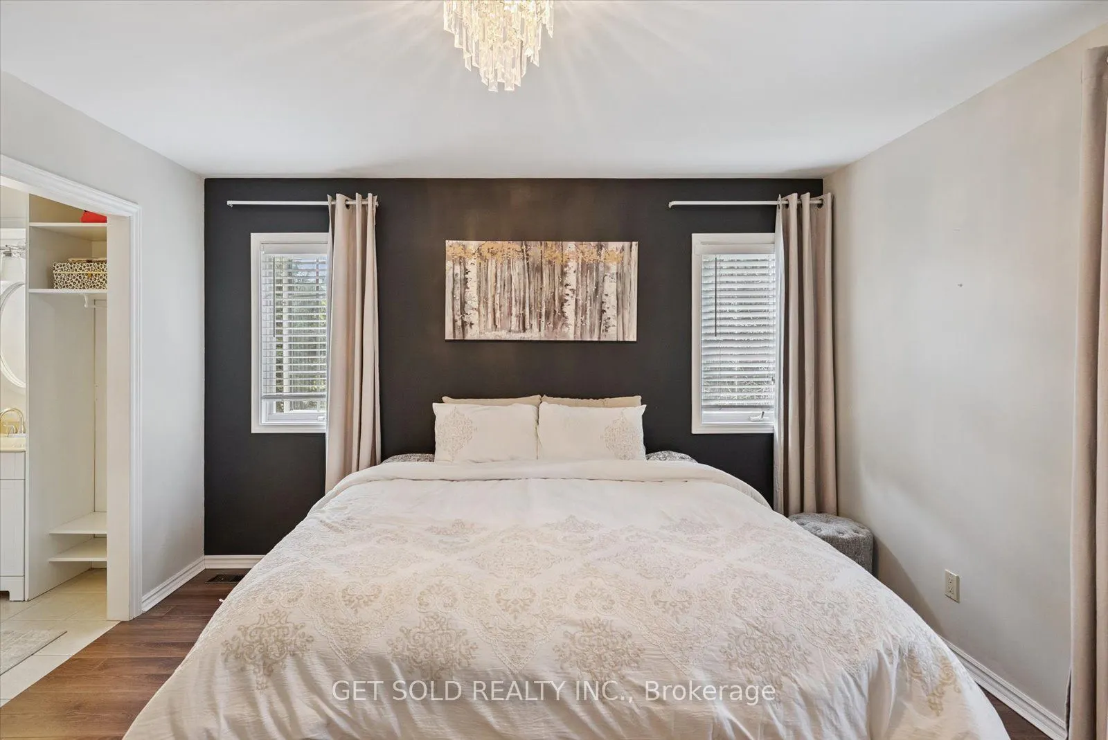 77 Simcoe Road