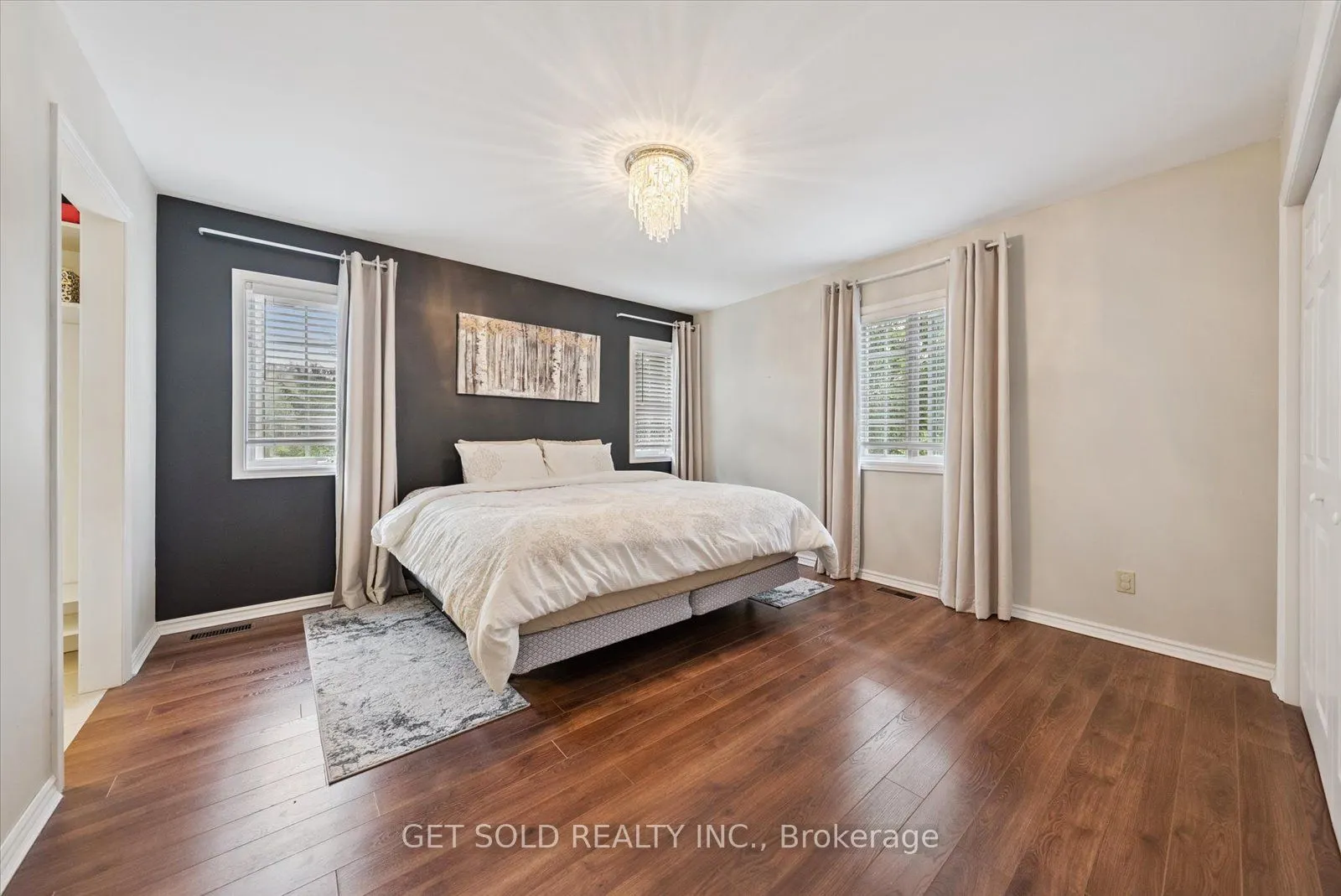 77 Simcoe Road
