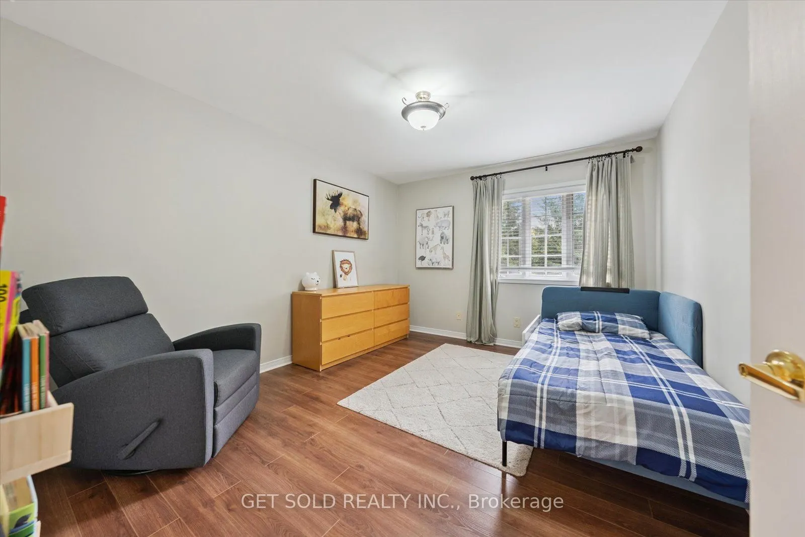 77 Simcoe Road