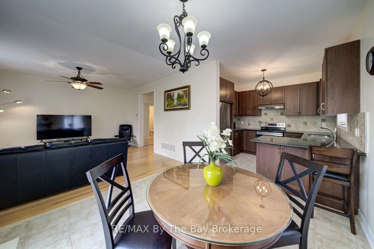 11 Grand Poplar Lane
