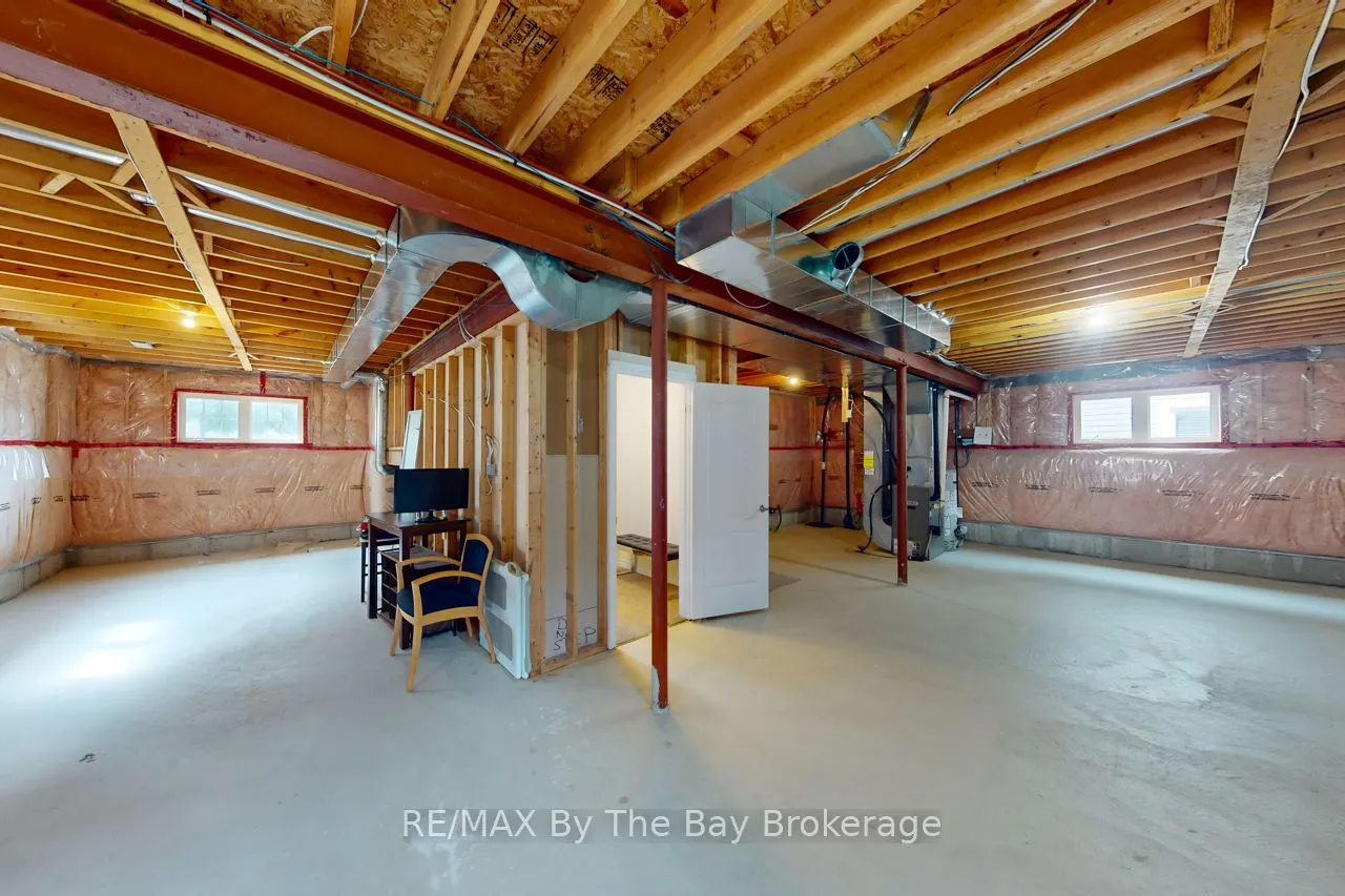 11 Grand Poplar Lane