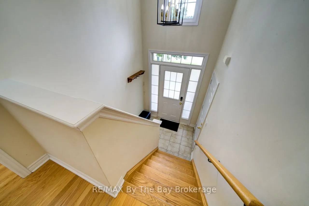 11 Grand Poplar Lane