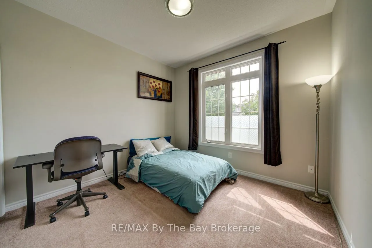 11 Grand Poplar Lane