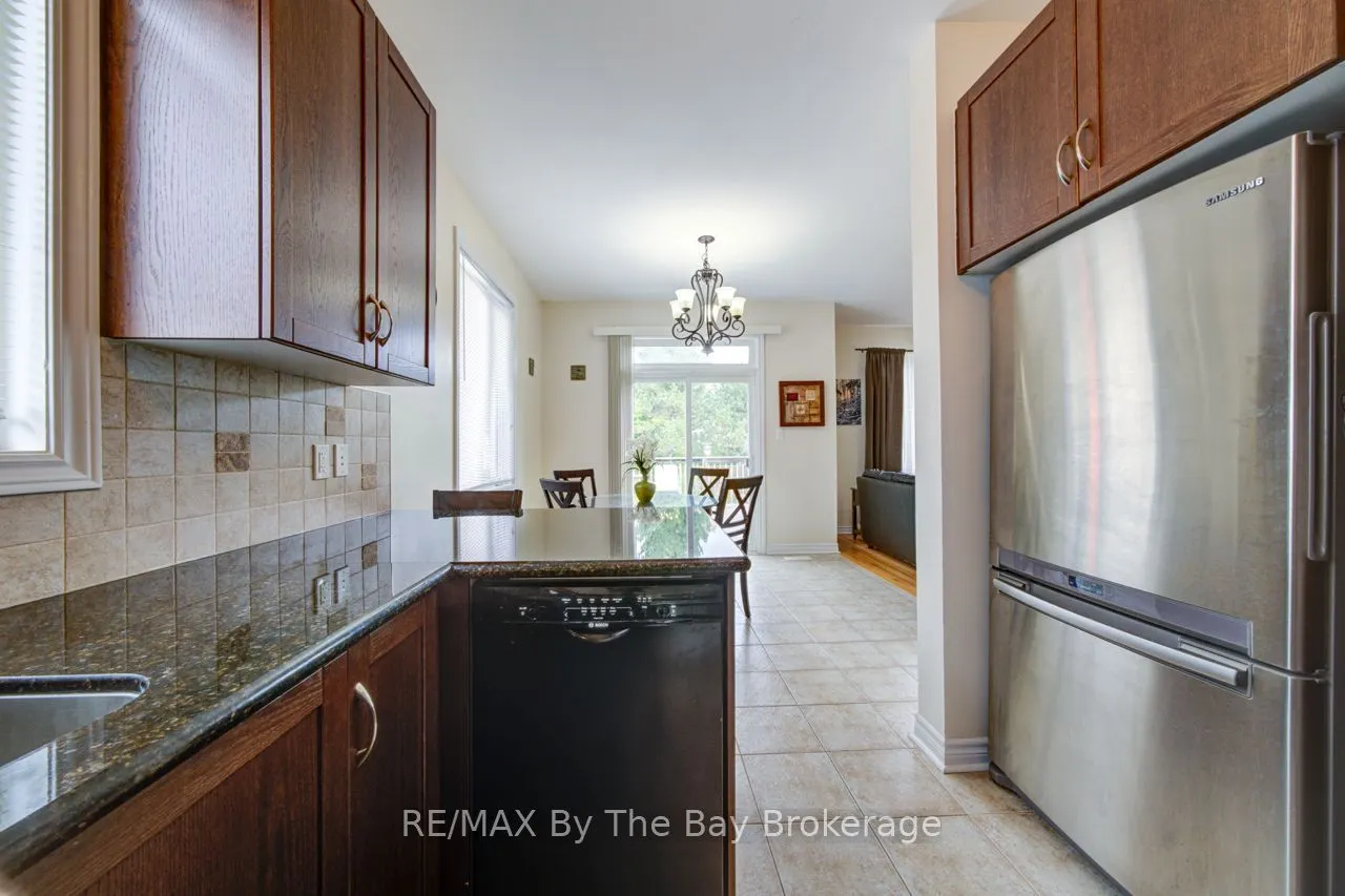 11 Grand Poplar Lane