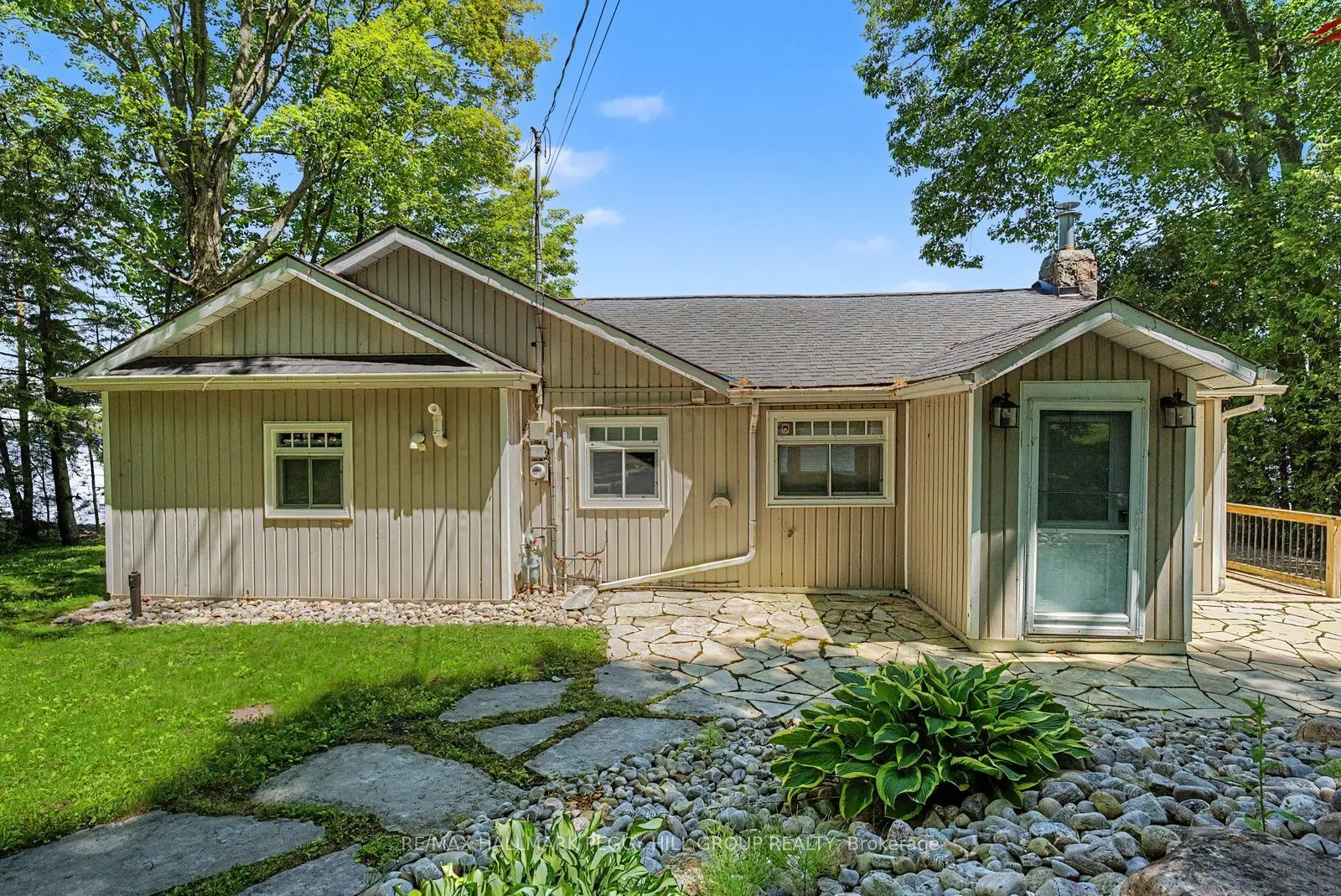 1449 Champlain Road