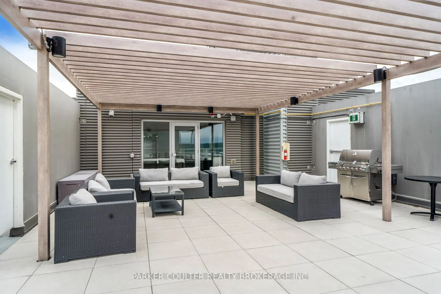 58 Lakeside Terrace #909