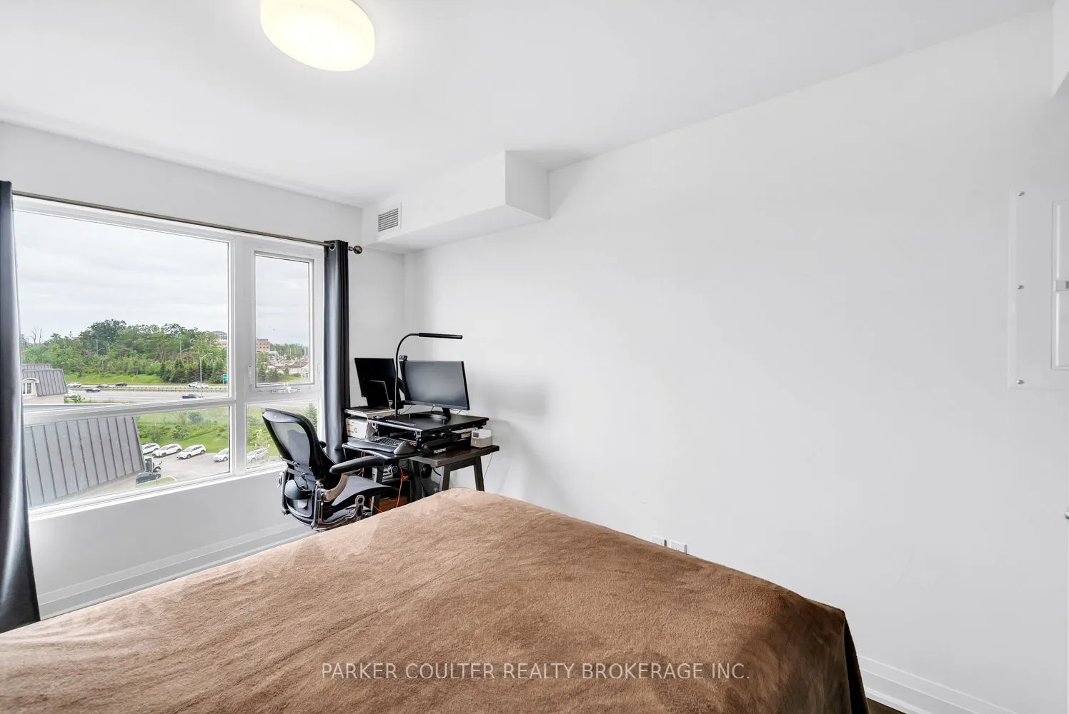 58 Lakeside Terrace #909