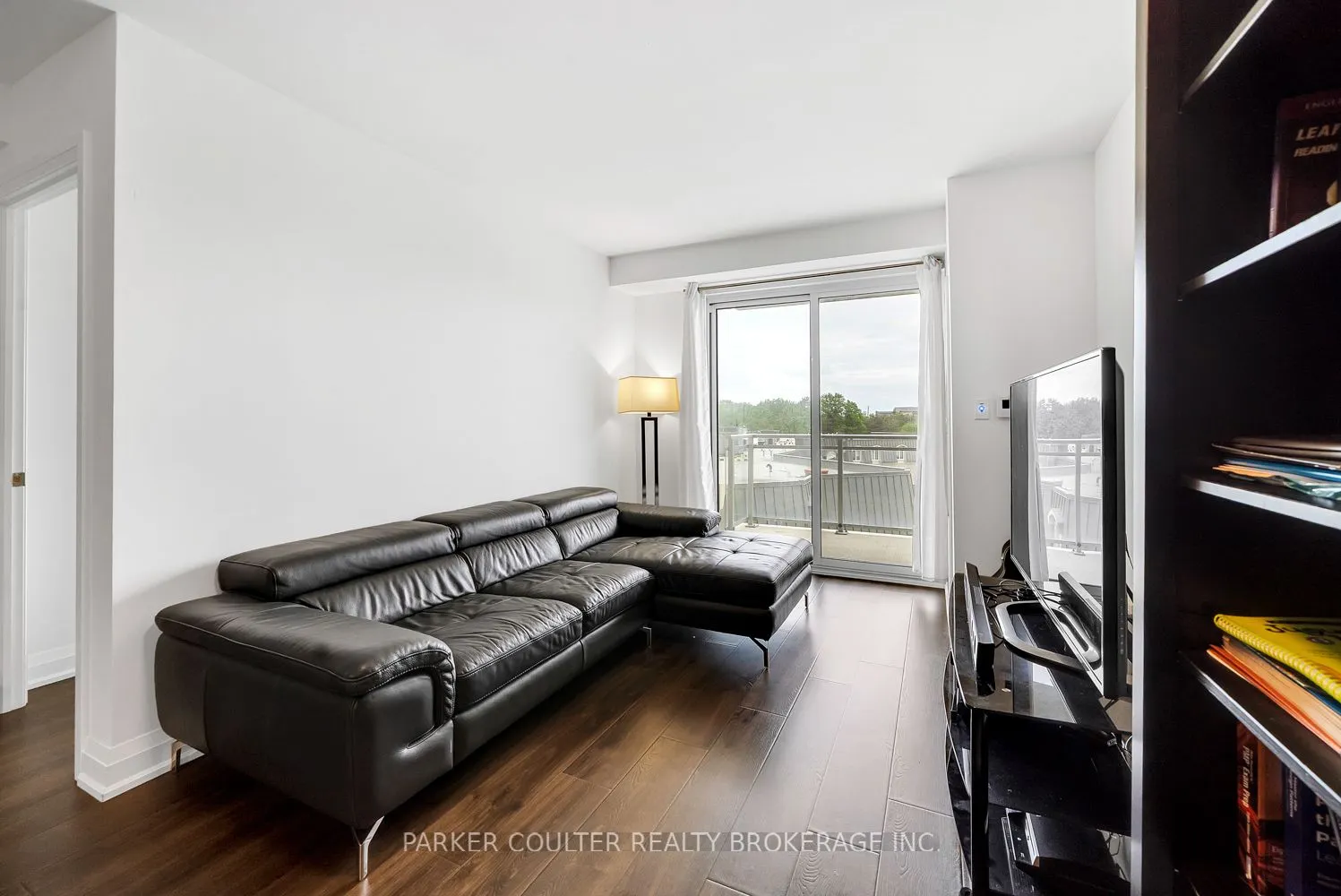 58 Lakeside Terrace #909