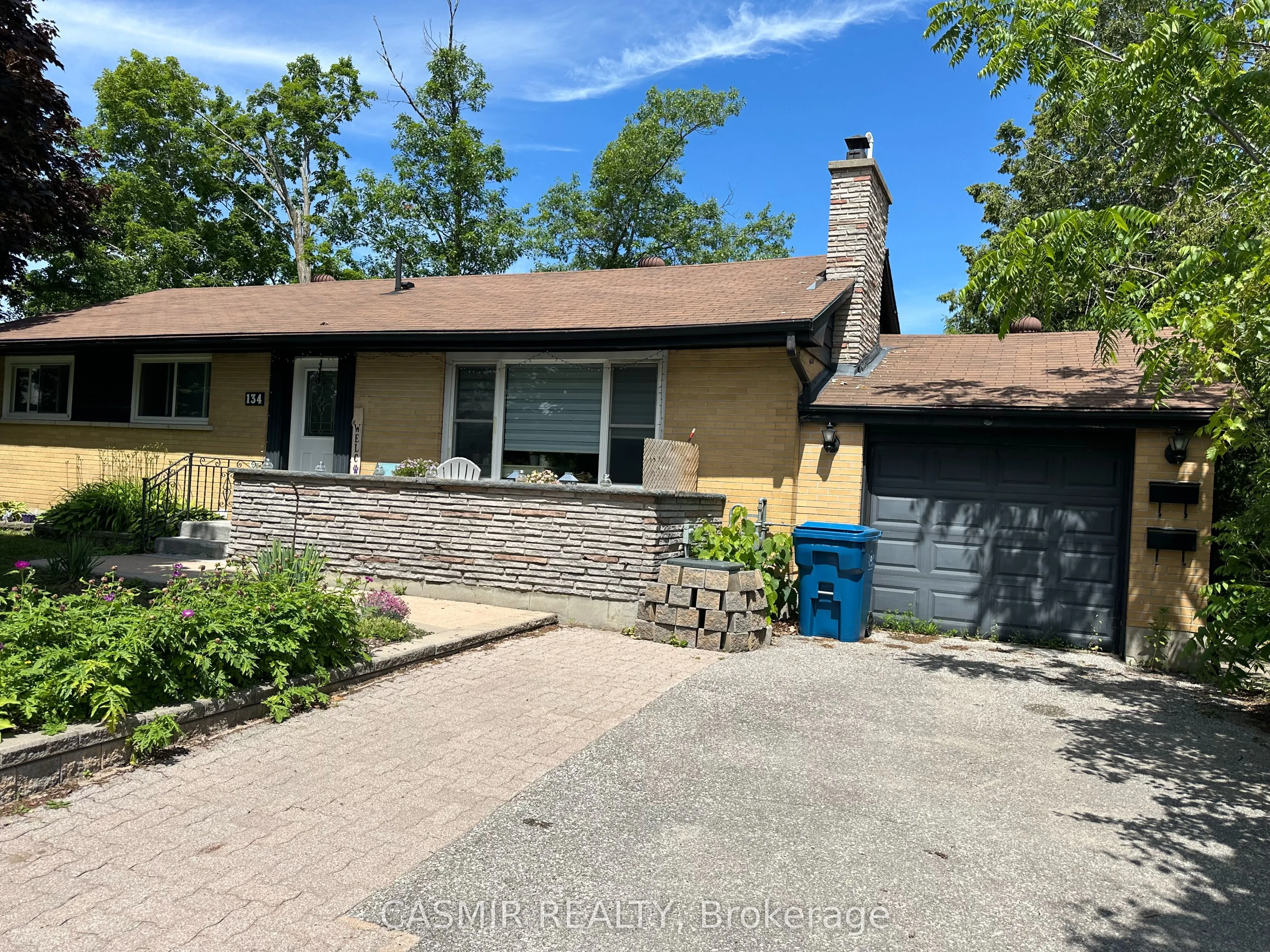 134 North Street W