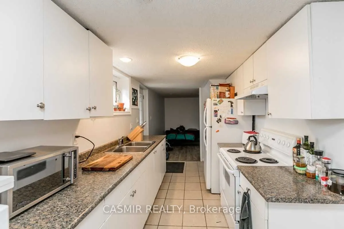 134 North Street W
