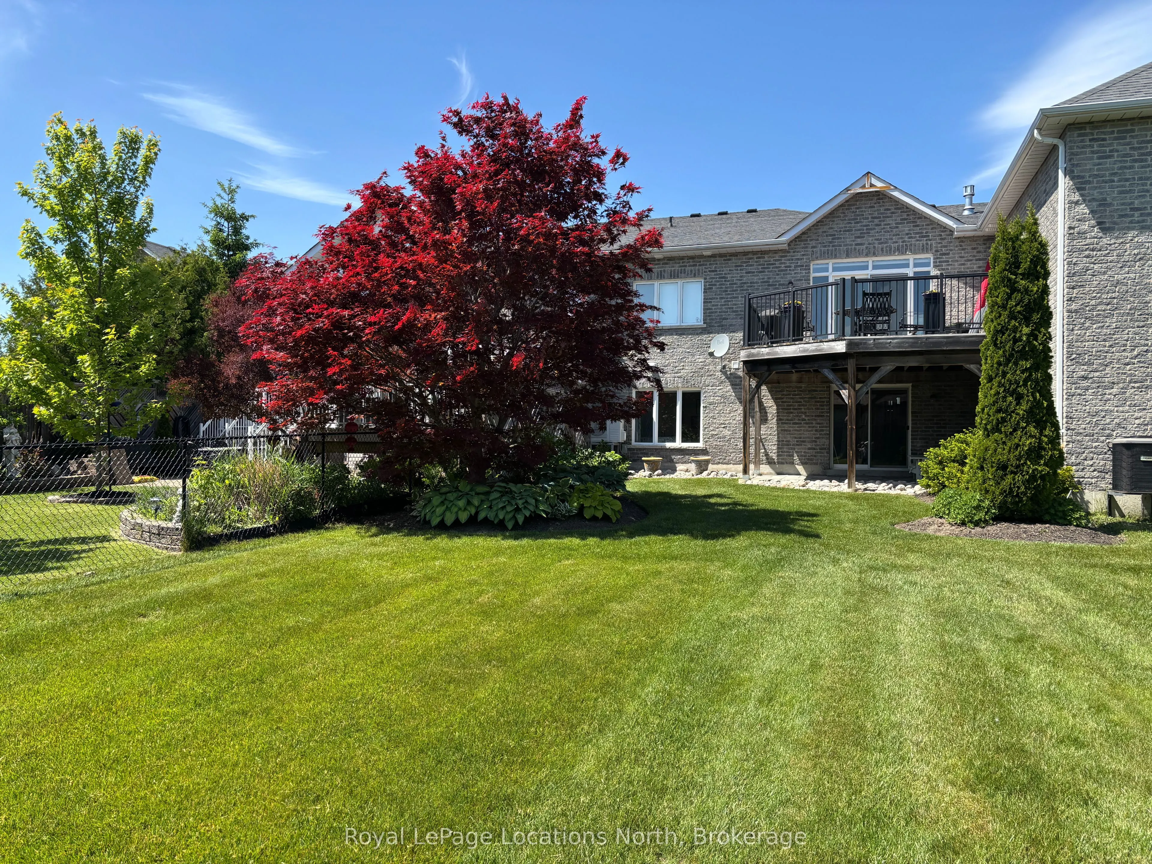 6 Thomas Drive