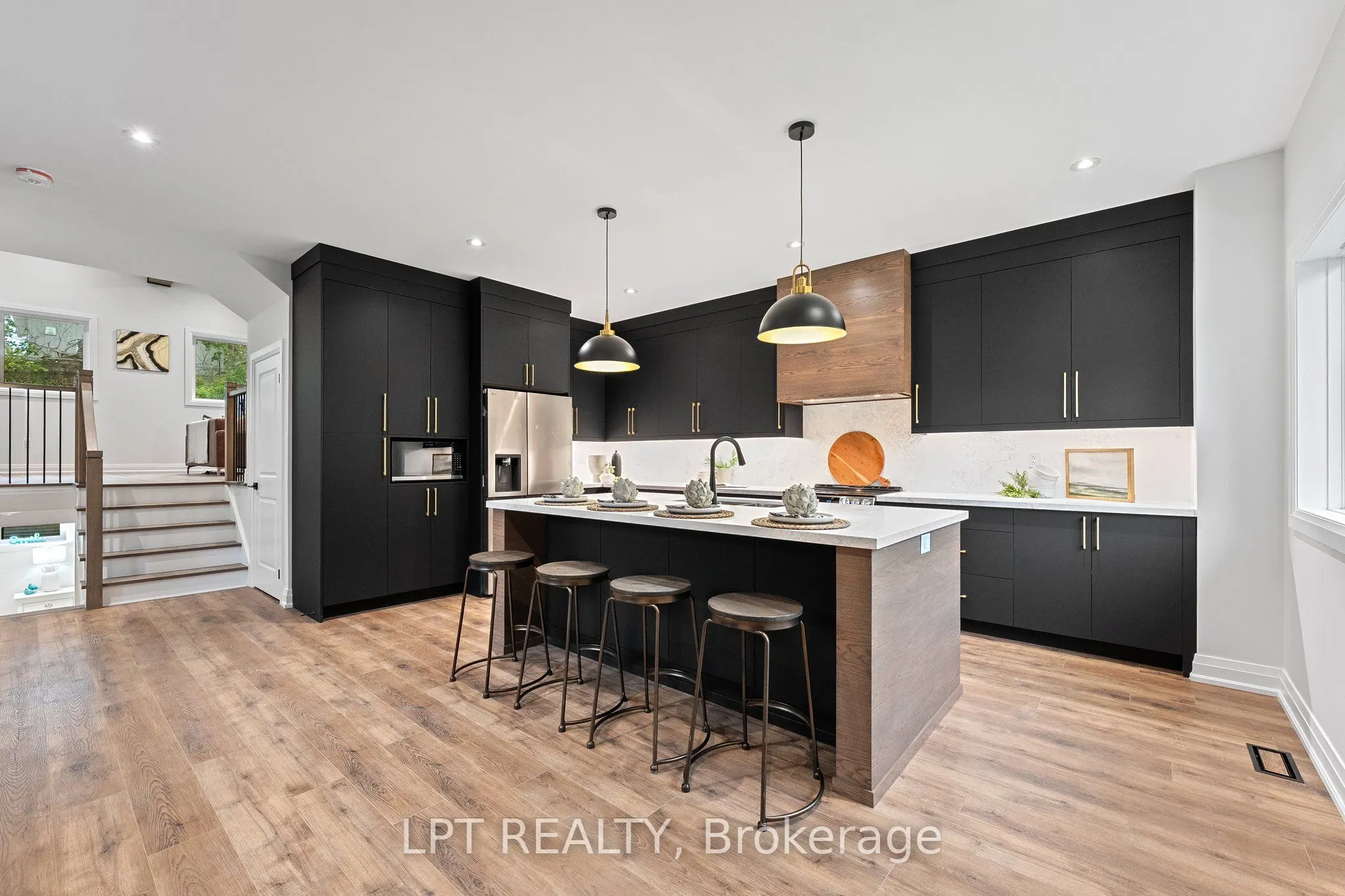168 Berczy Street