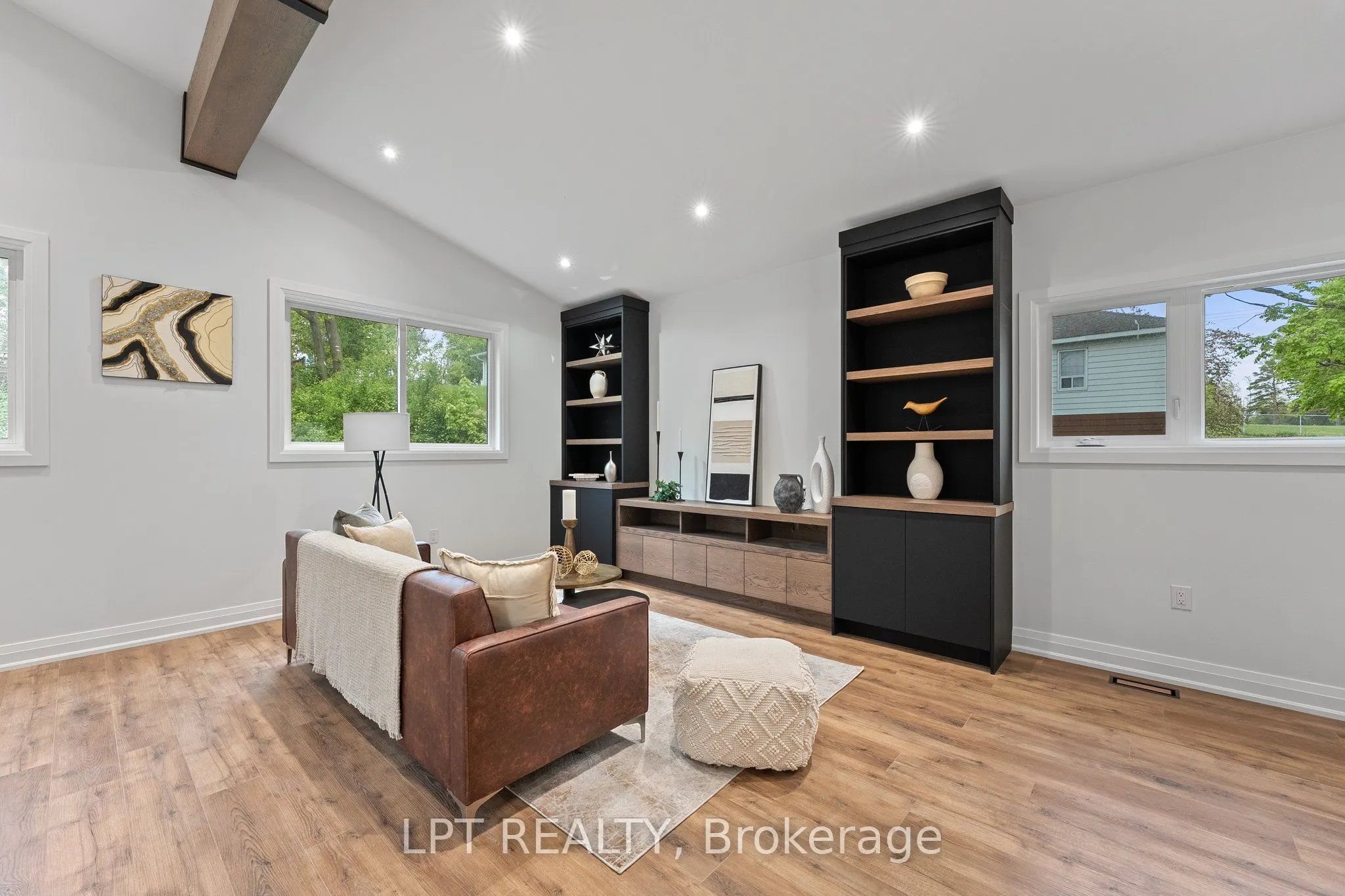 168 Berczy Street
