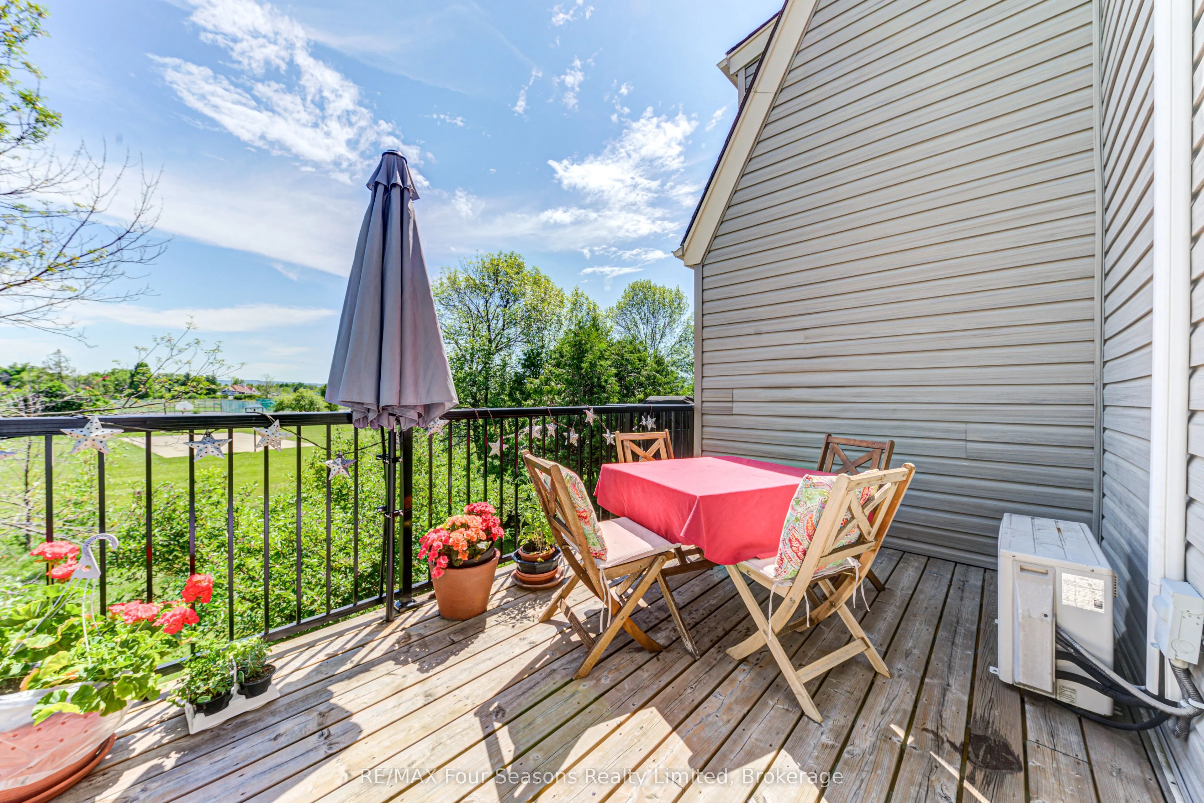 471 Oxbow Crescent #11