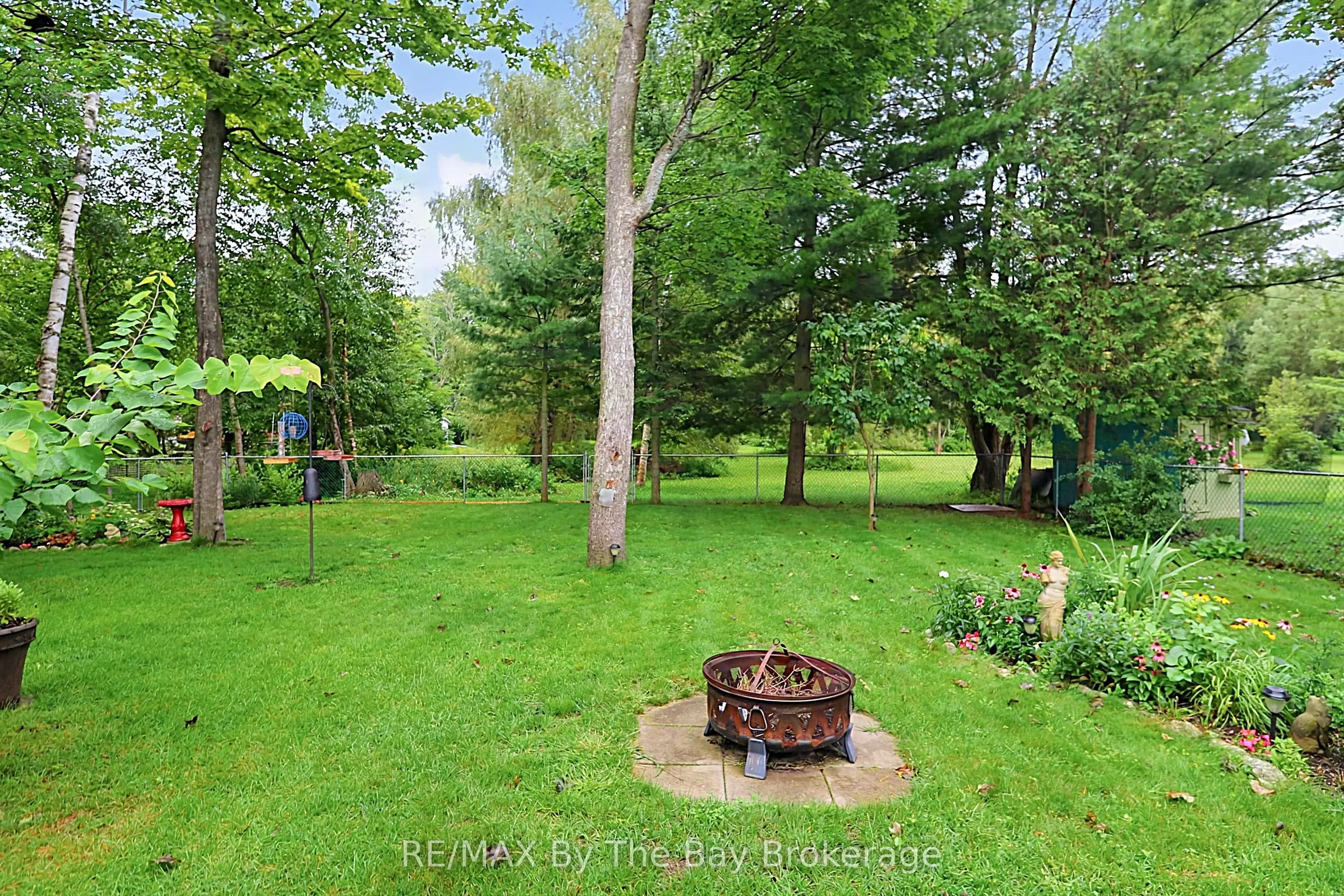 49 Royal Beech Drive