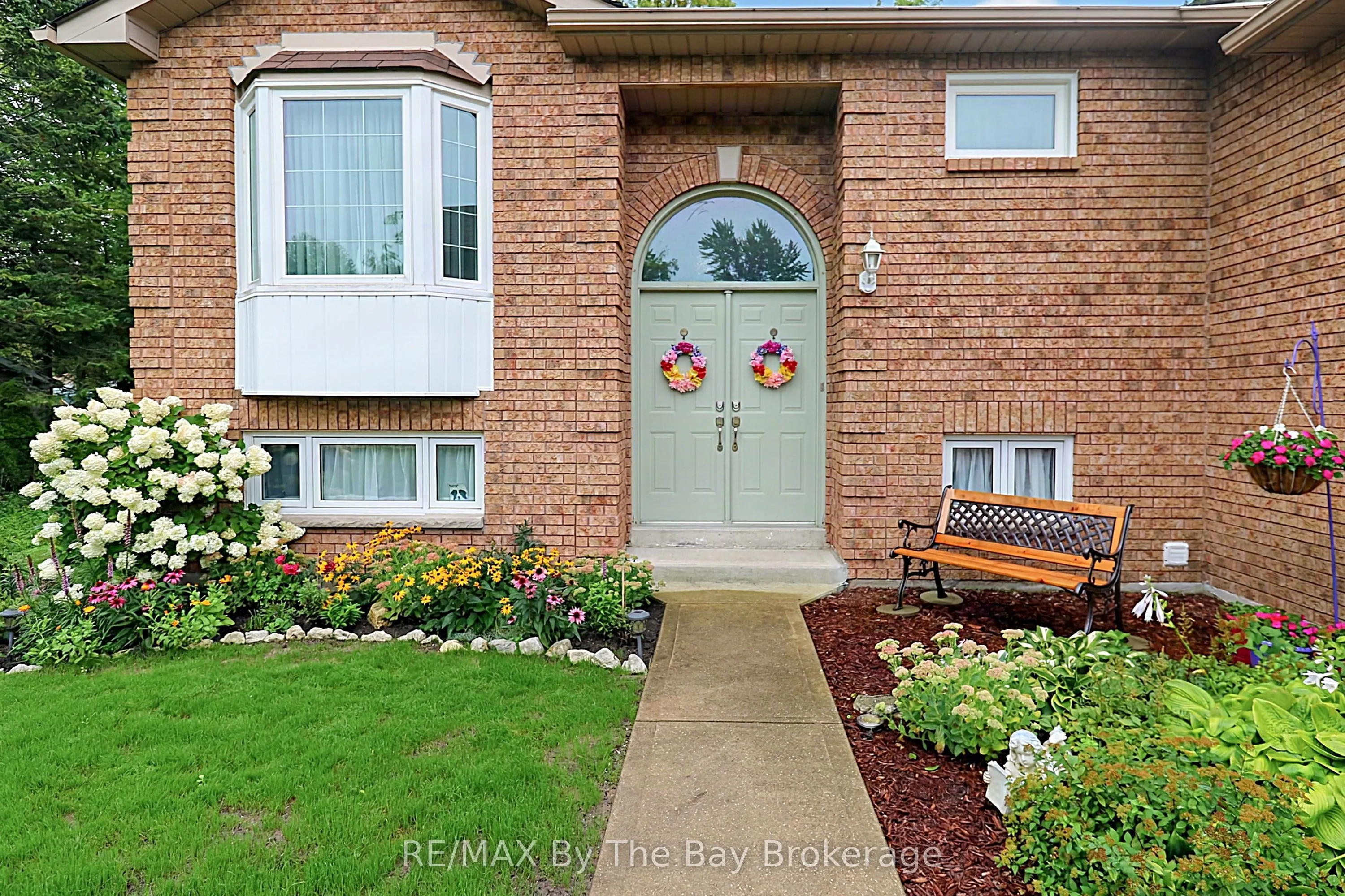 49 Royal Beech Drive