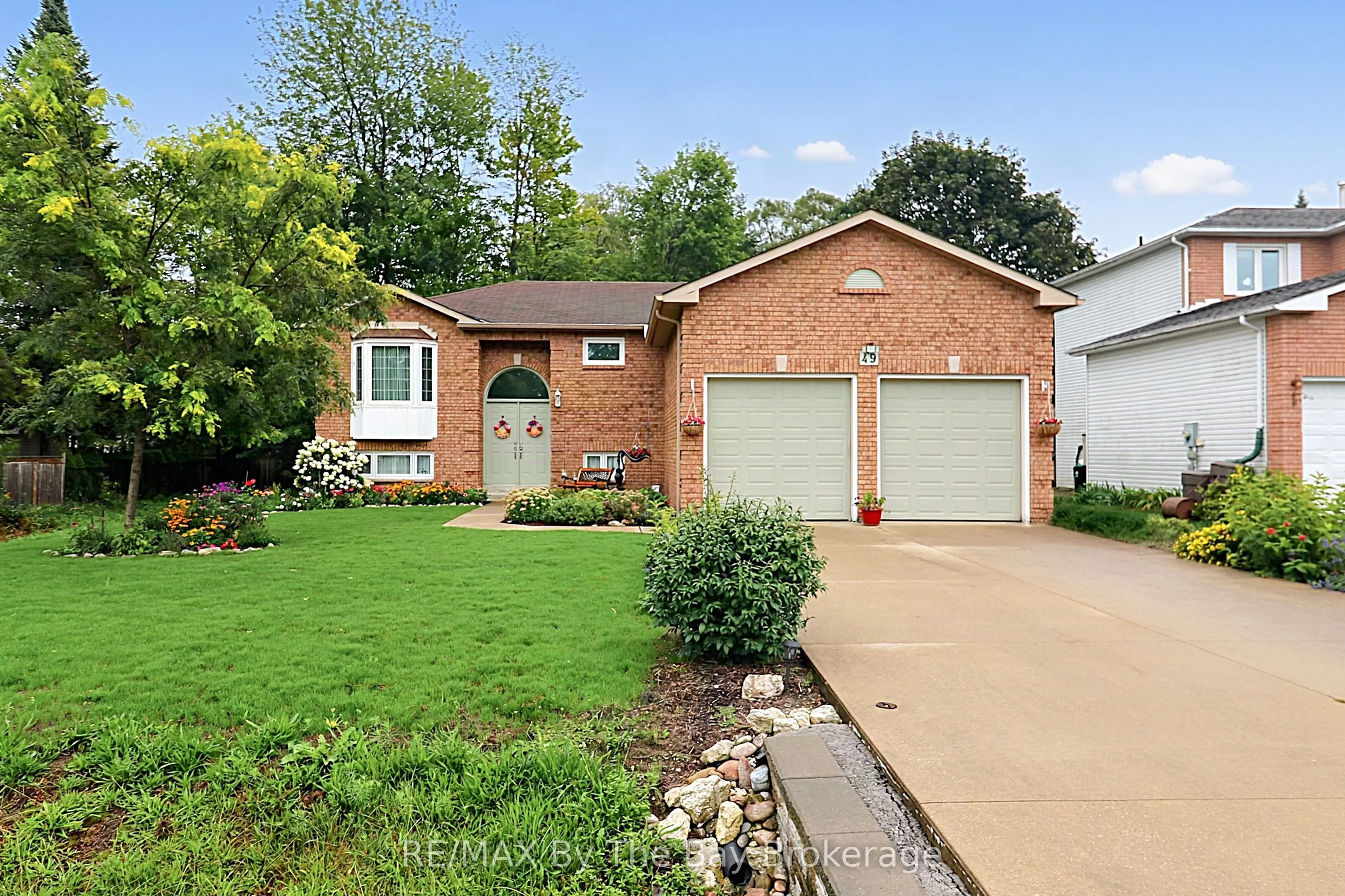 49 Royal Beech Drive