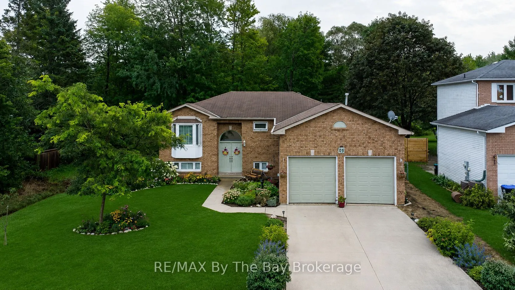 49 Royal Beech Drive
