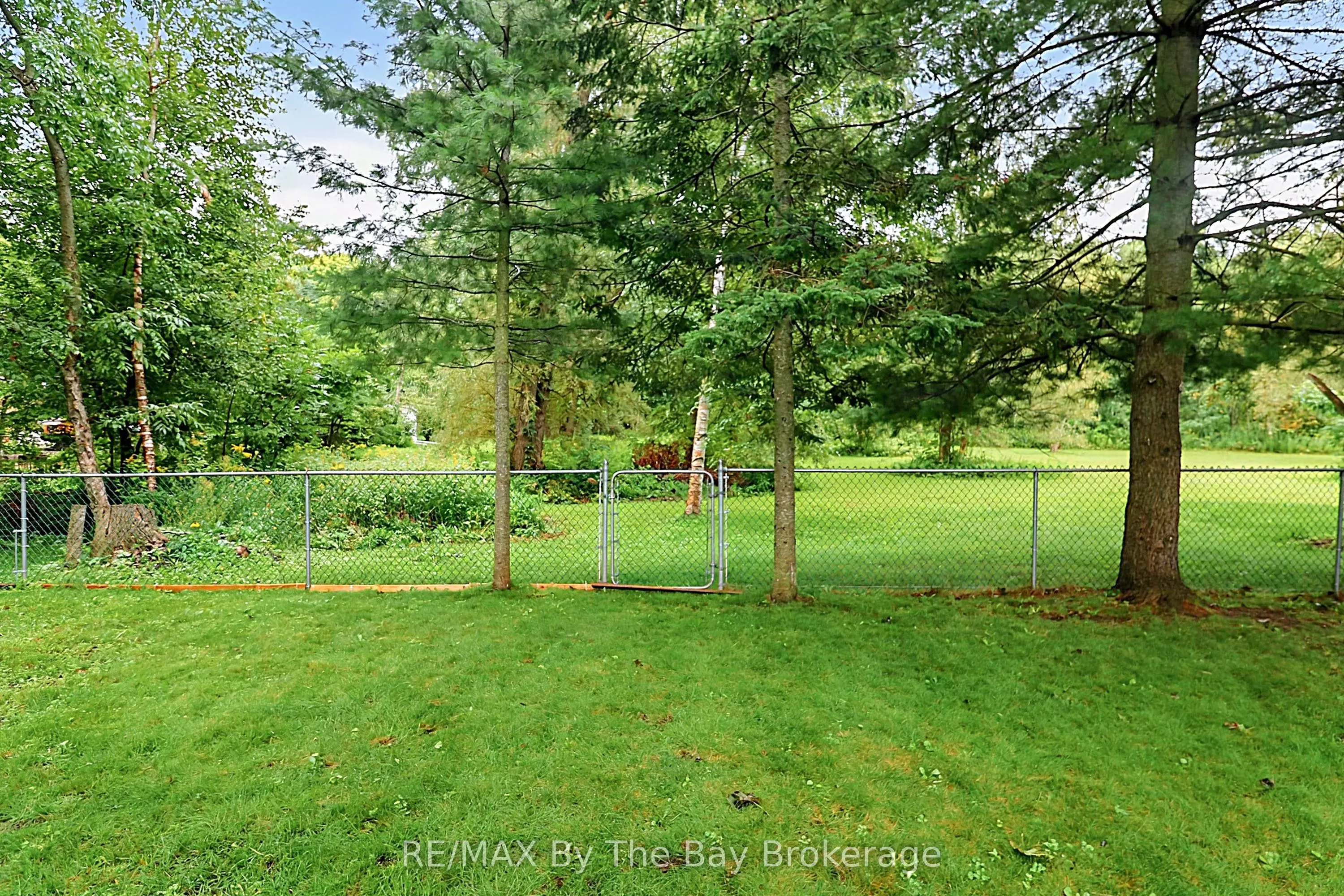 49 Royal Beech Drive