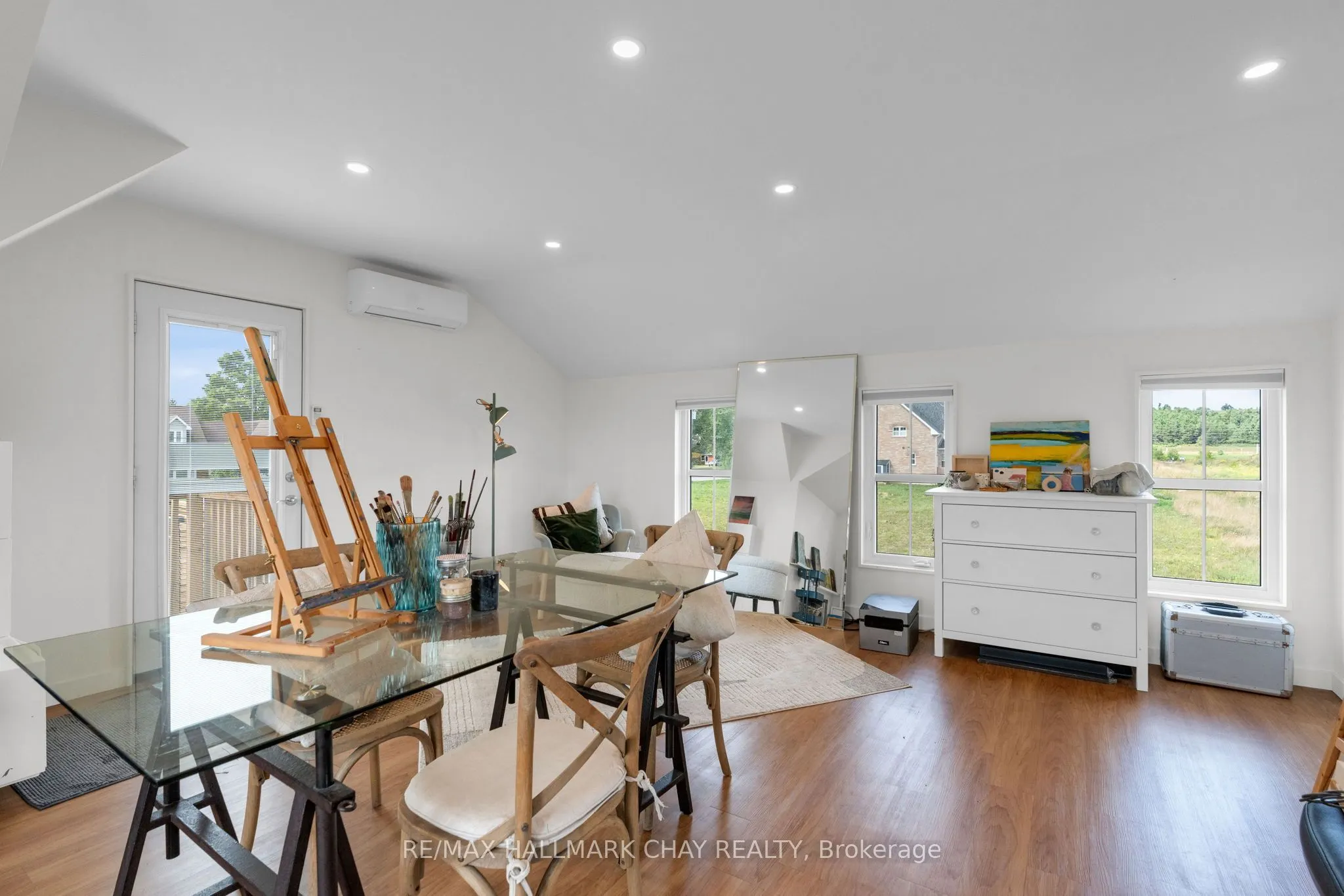 46 Francis Street E