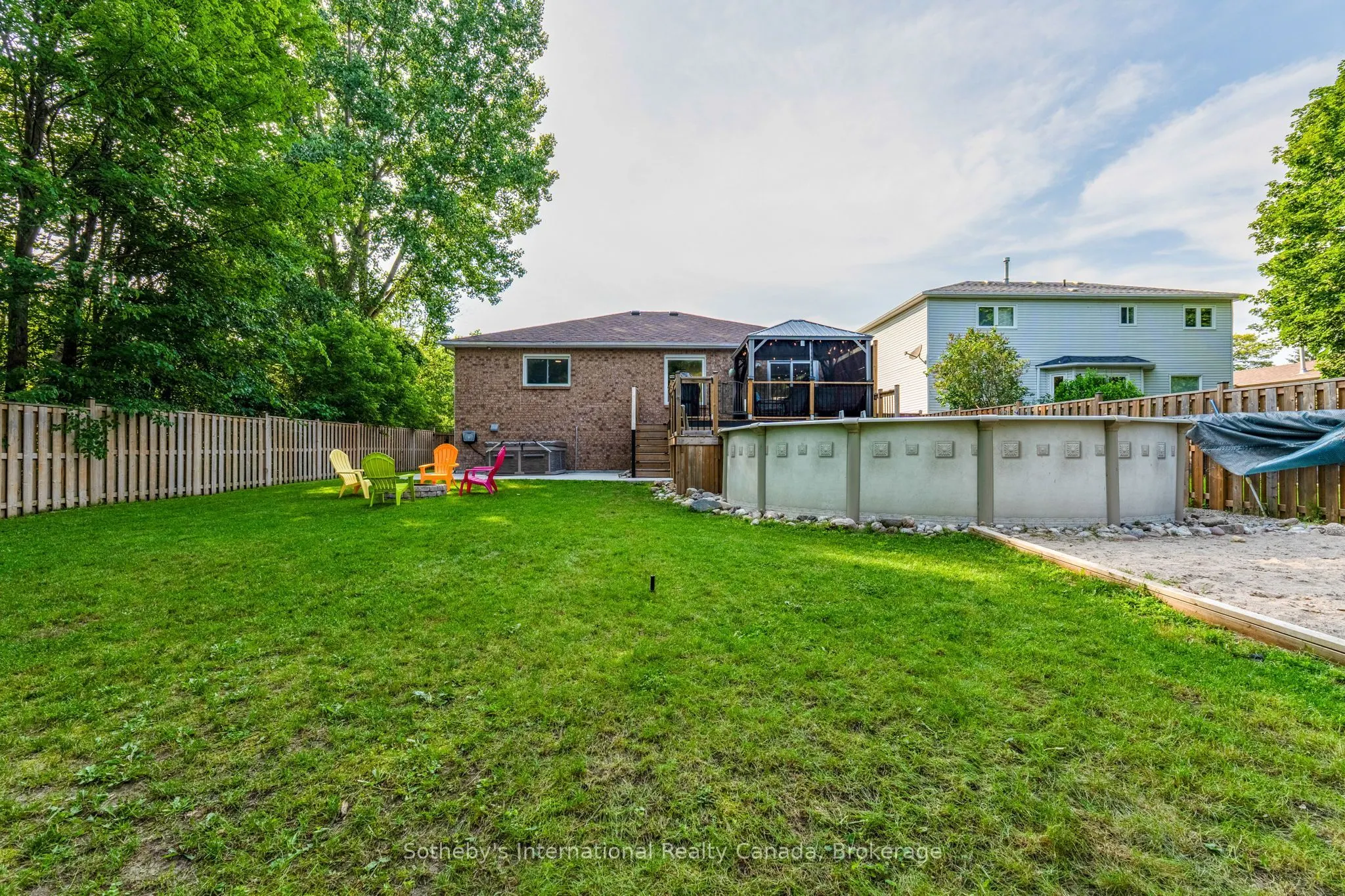 53 Royal Beech Drive