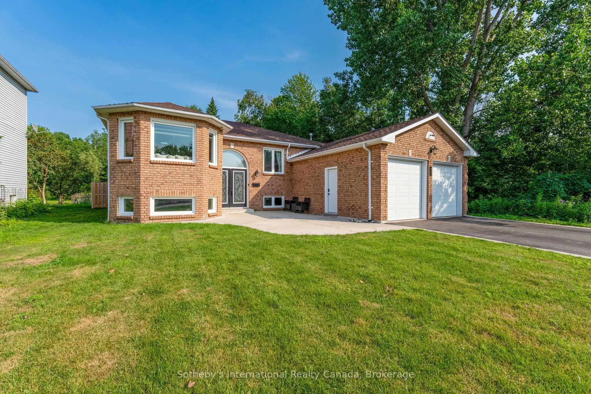 53 Royal Beech Drive