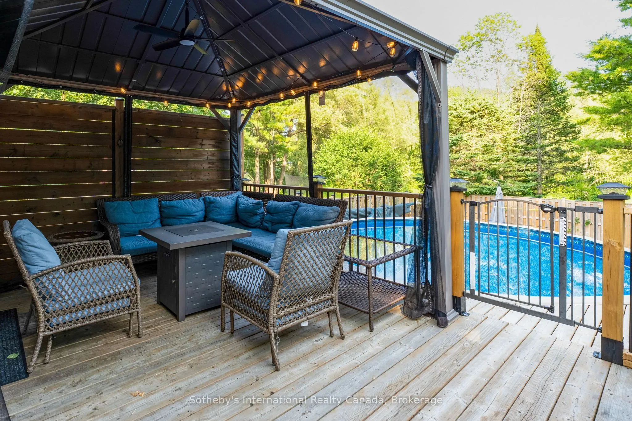 53 Royal Beech Drive