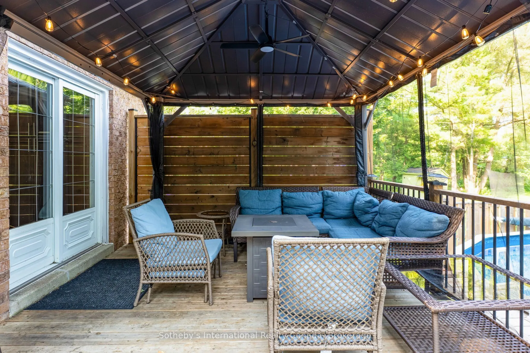 53 Royal Beech Drive