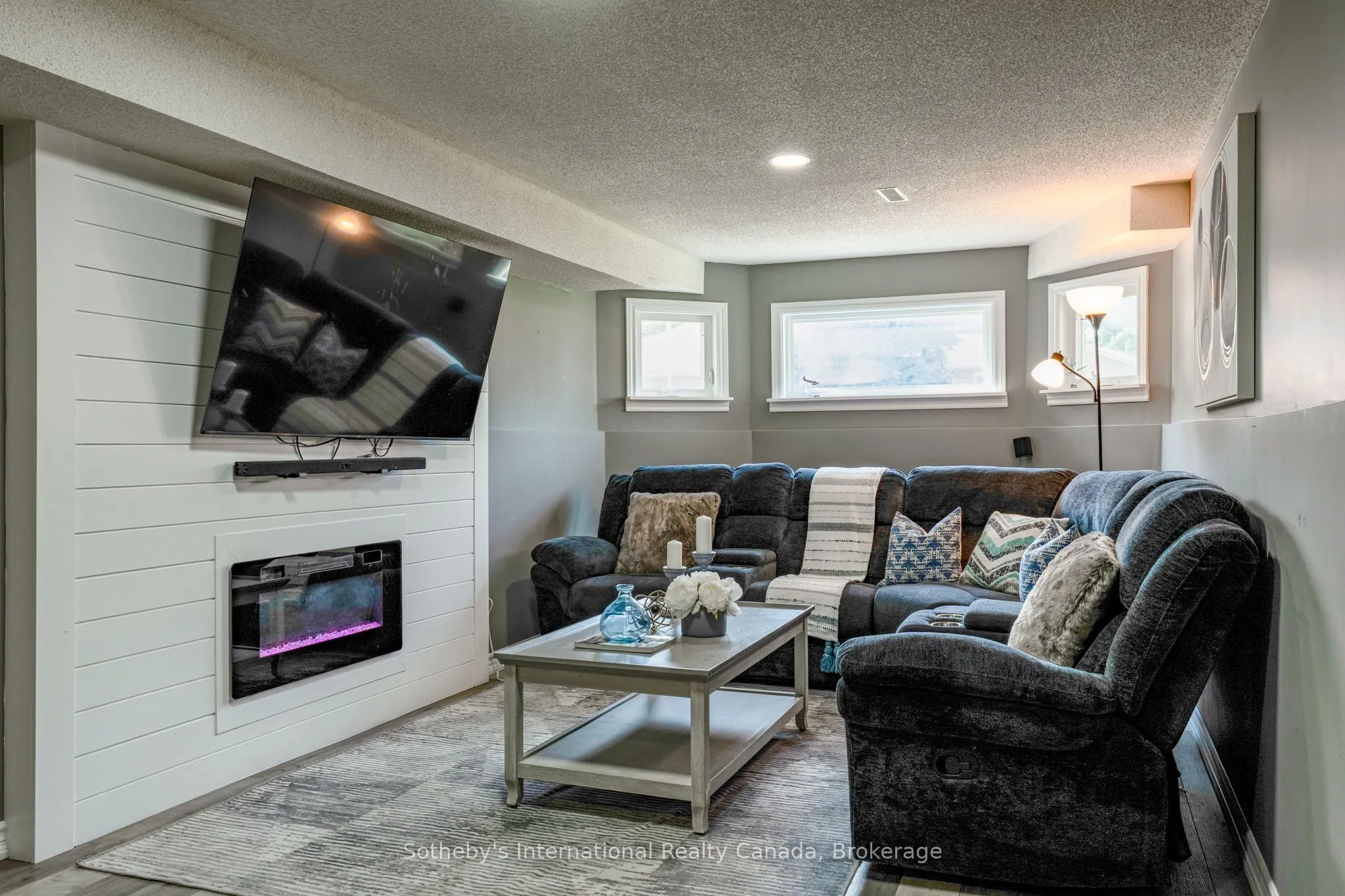 53 Royal Beech Drive