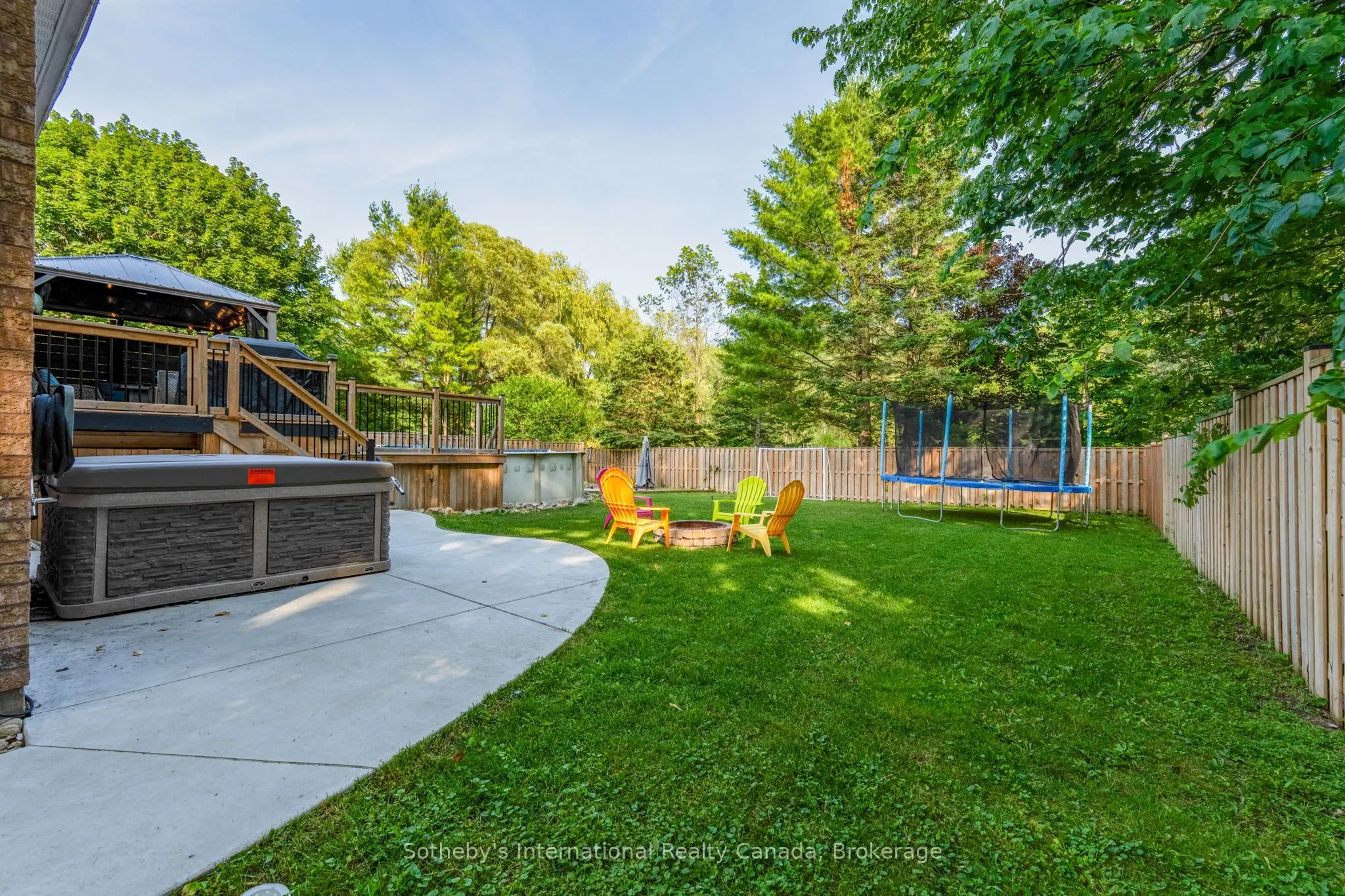 53 Royal Beech Drive