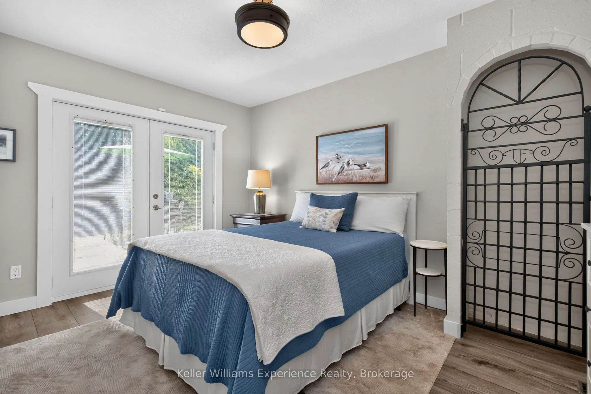 469 Parkview Court