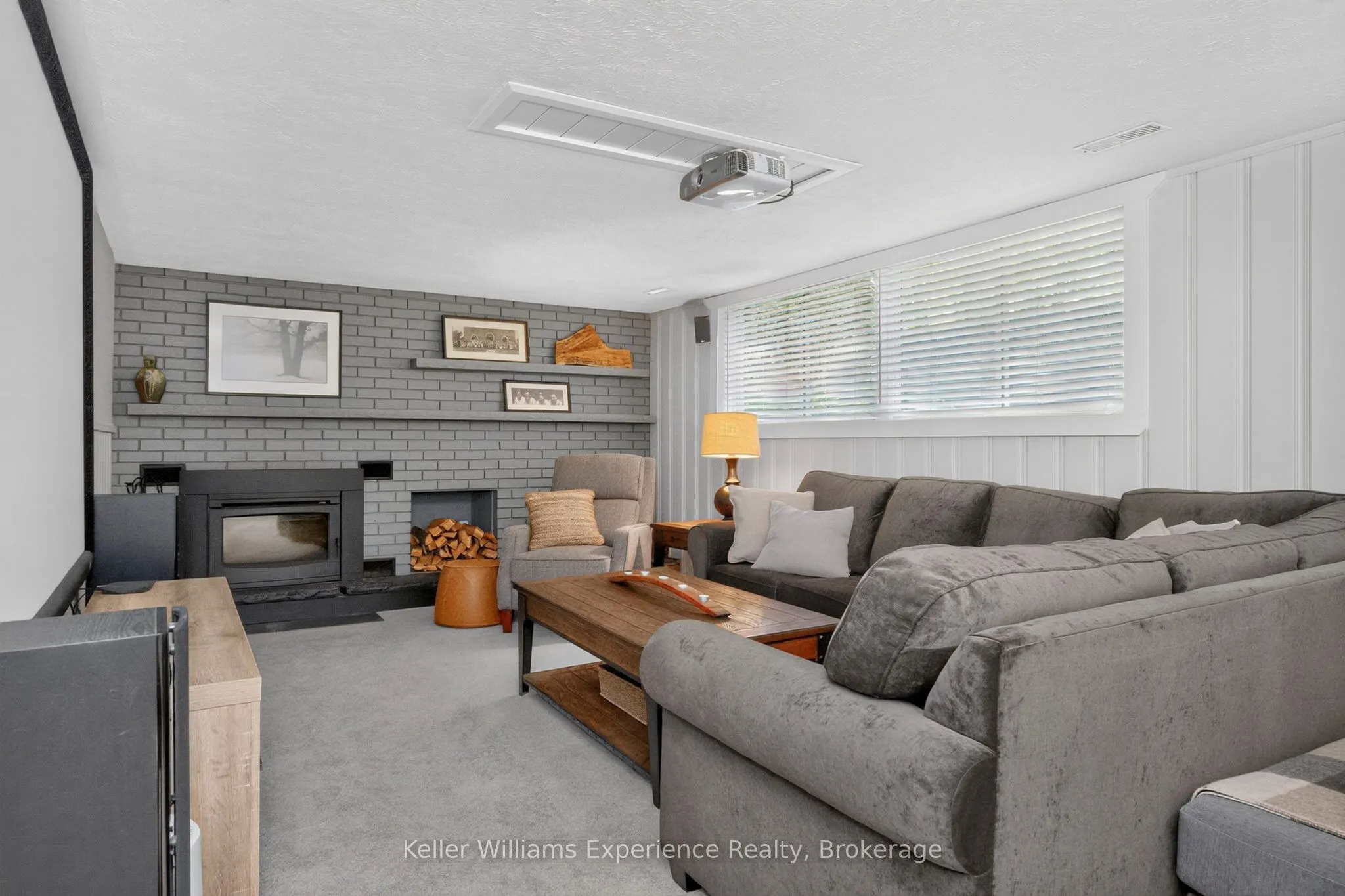 469 Parkview Court