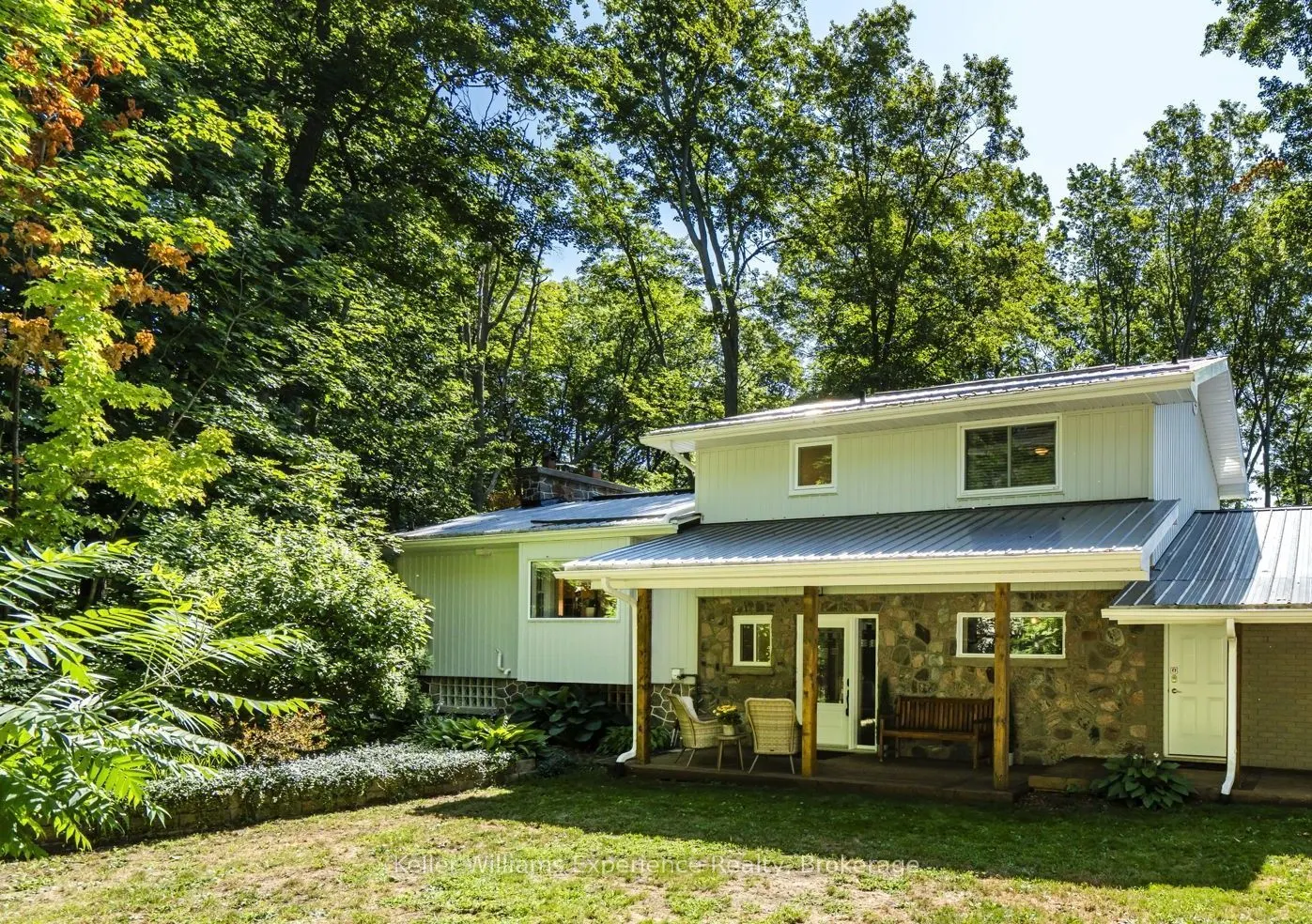 469 Parkview Court