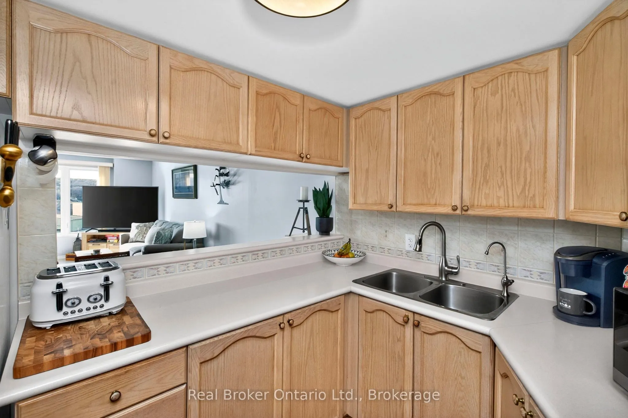 11 Beck Boulevard #402