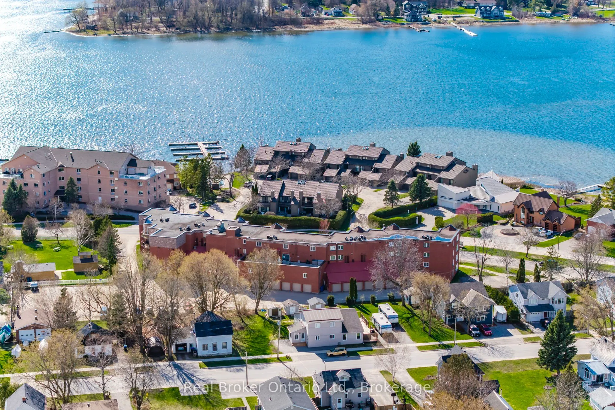 11 Beck Boulevard #402