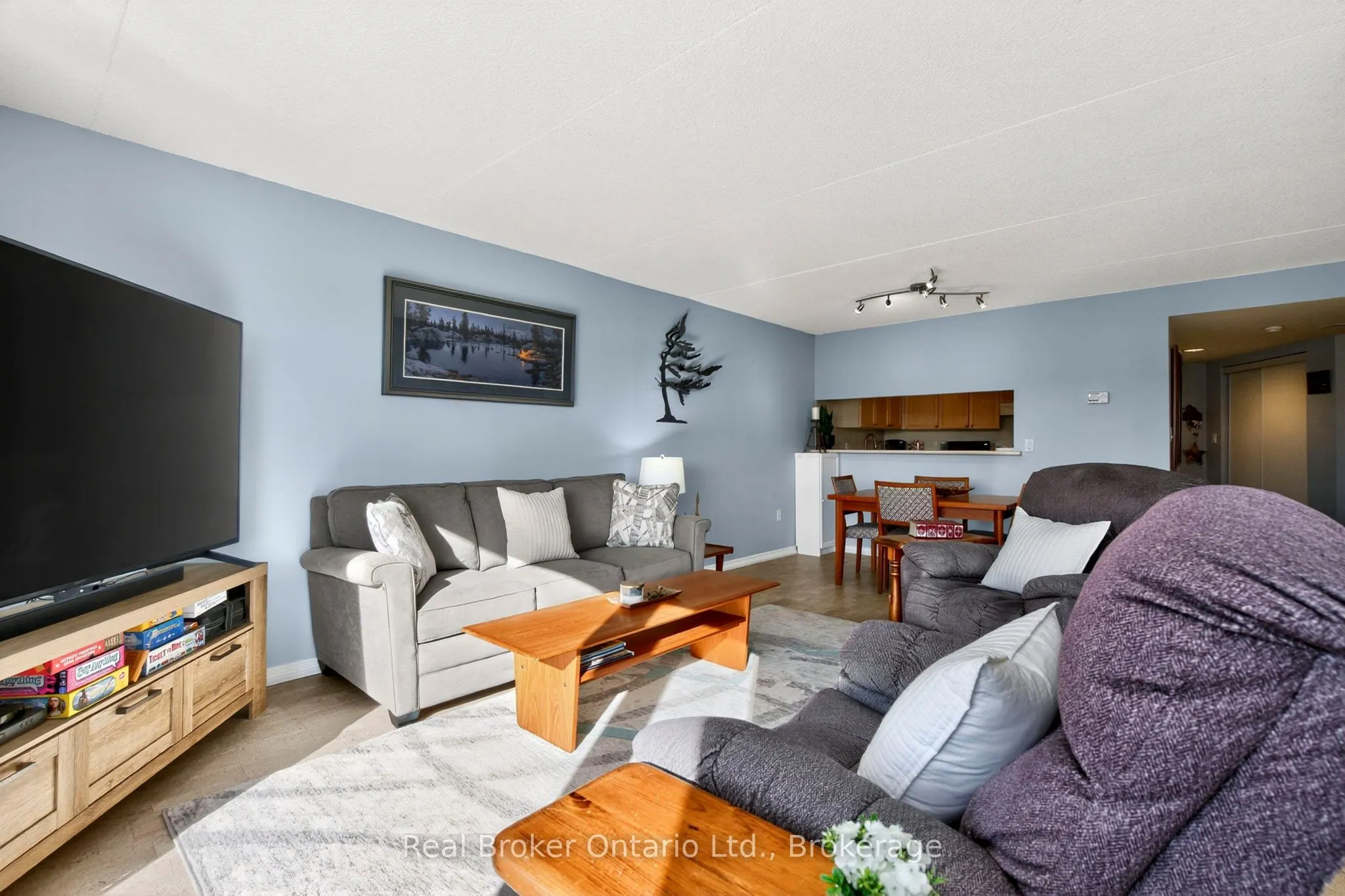 11 Beck Boulevard #402
