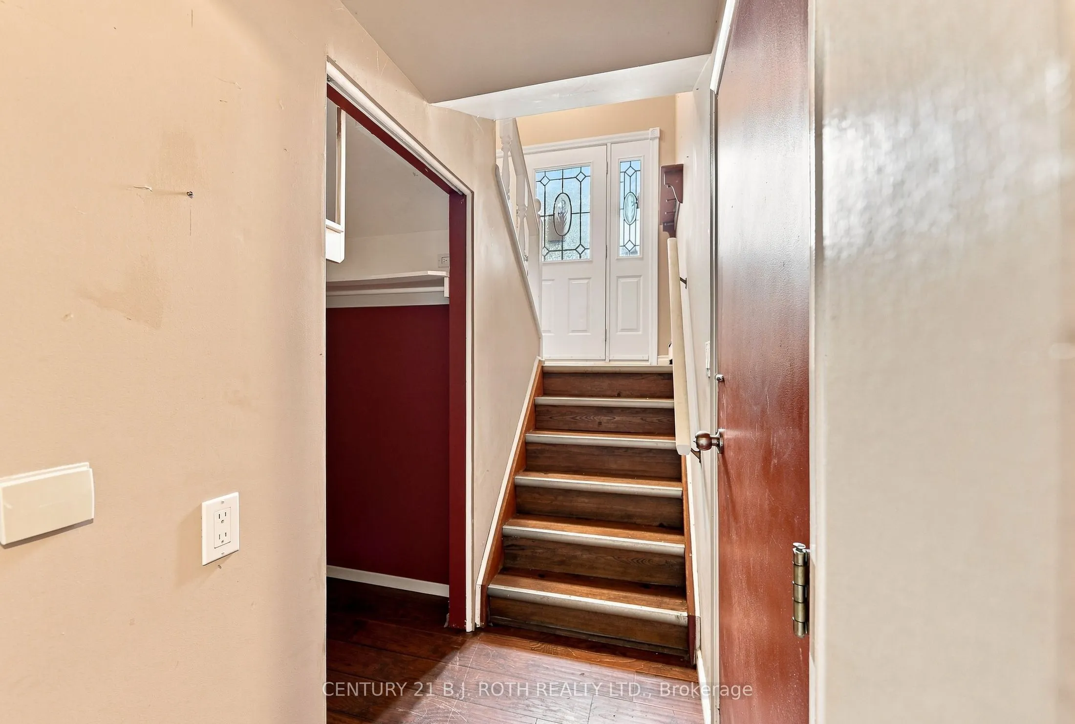 195 North Street E