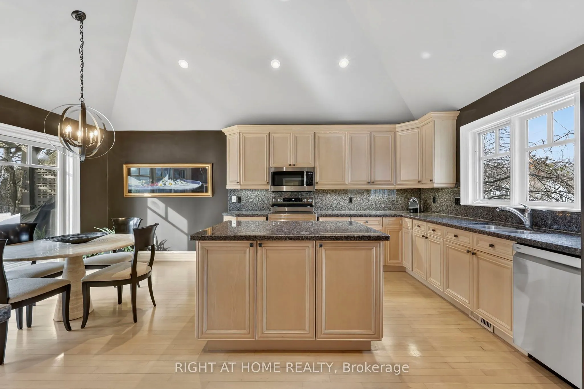 13 Alpine Way