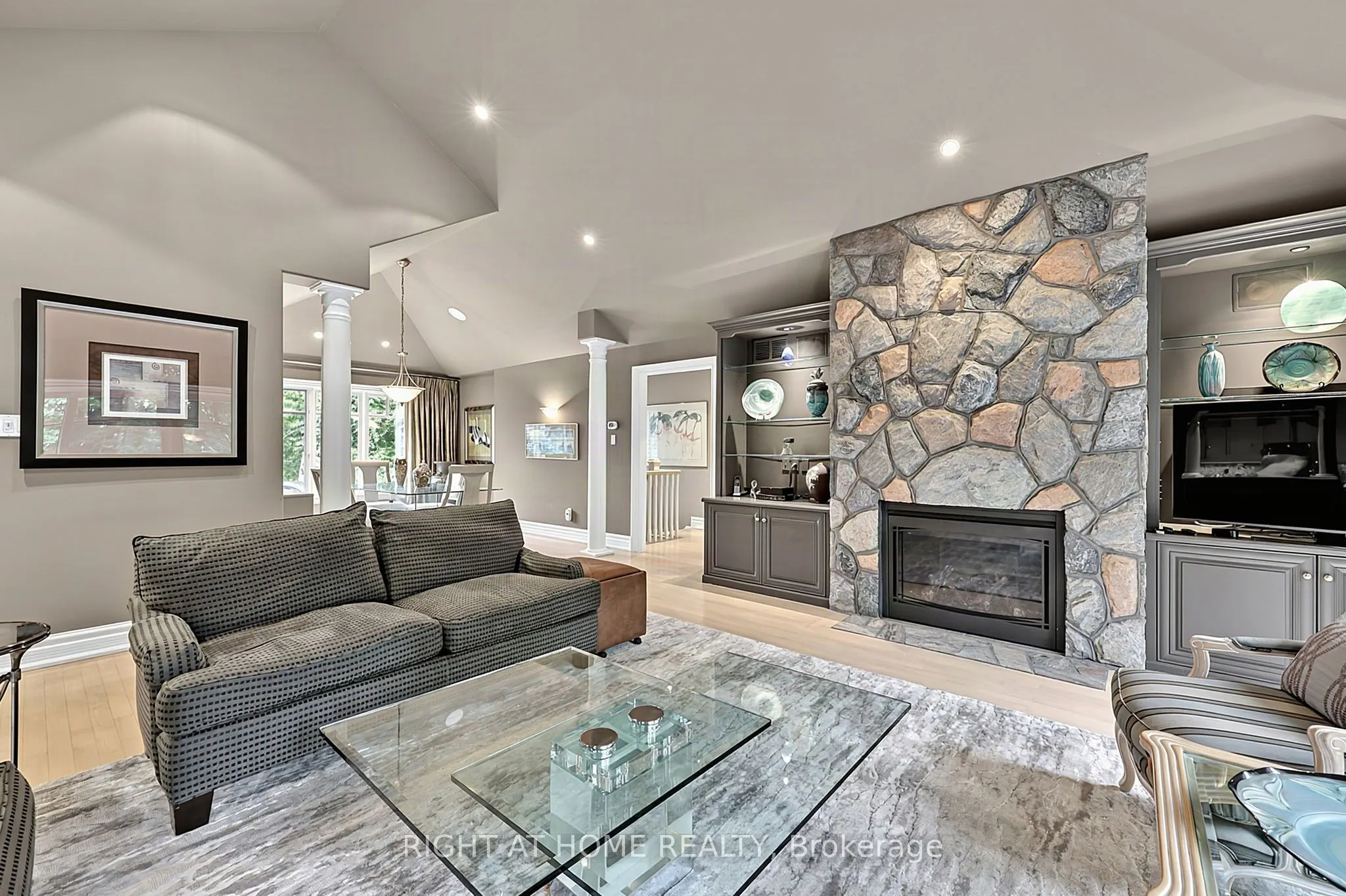 13 Alpine Way