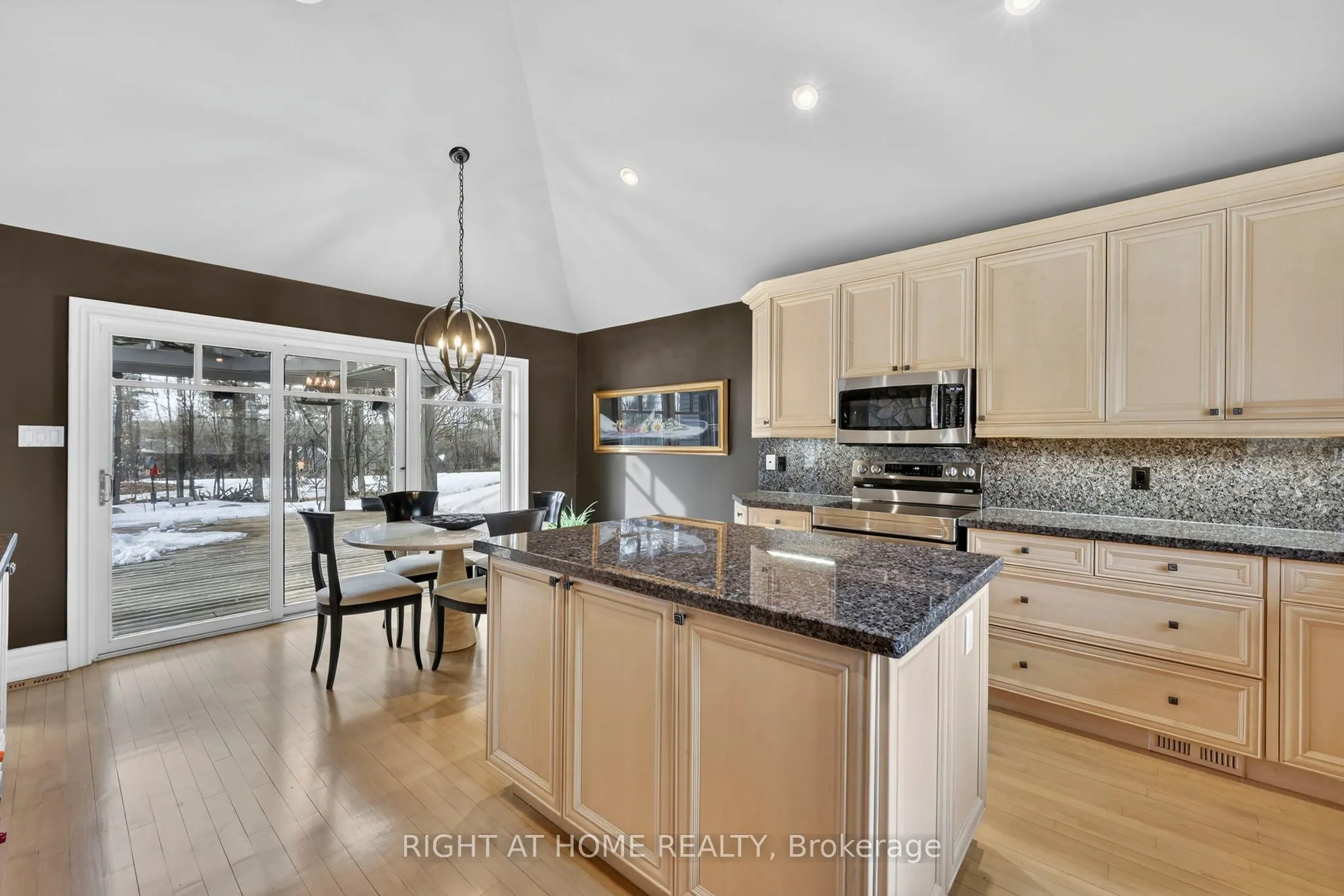 13 Alpine Way