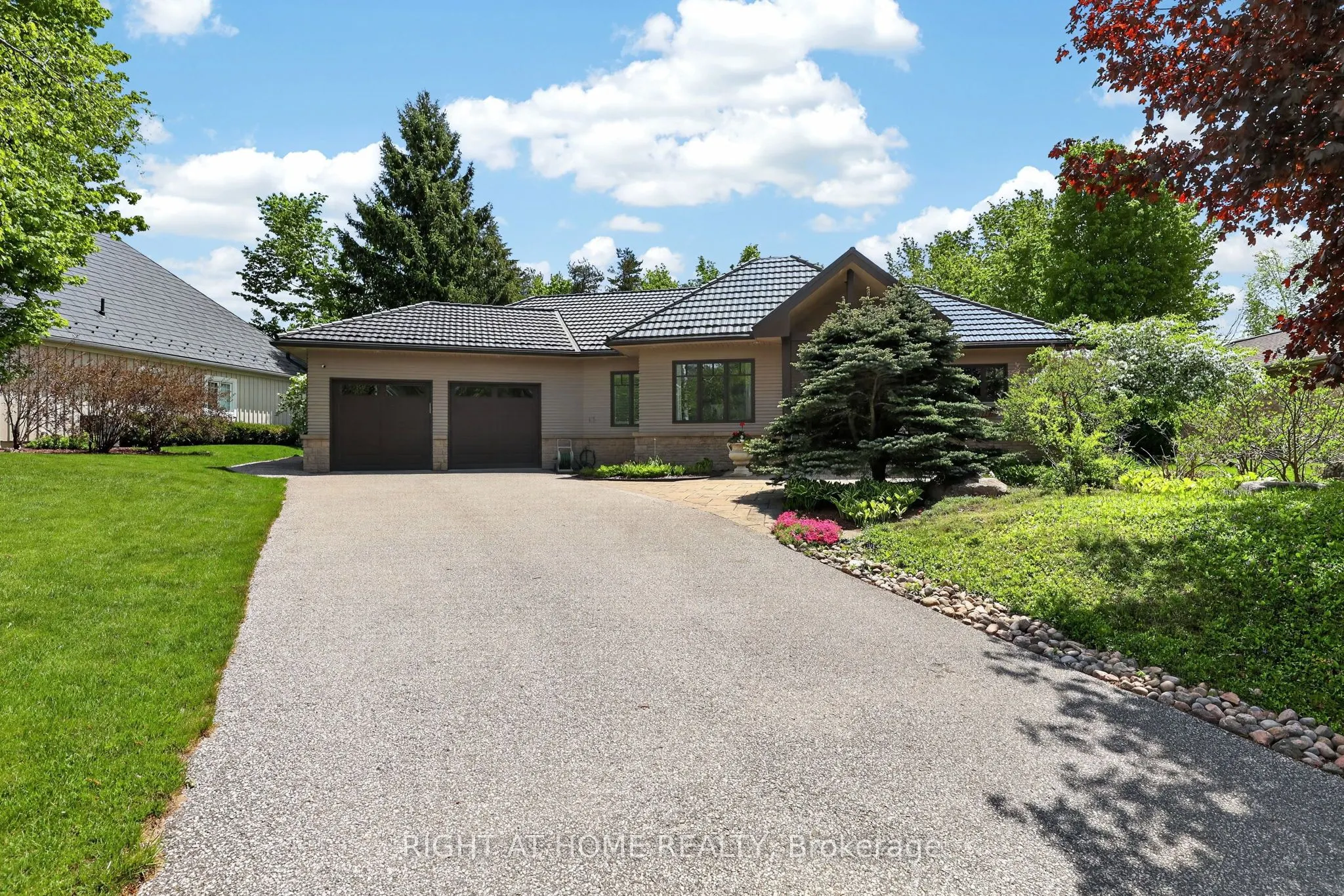 13 Alpine Way