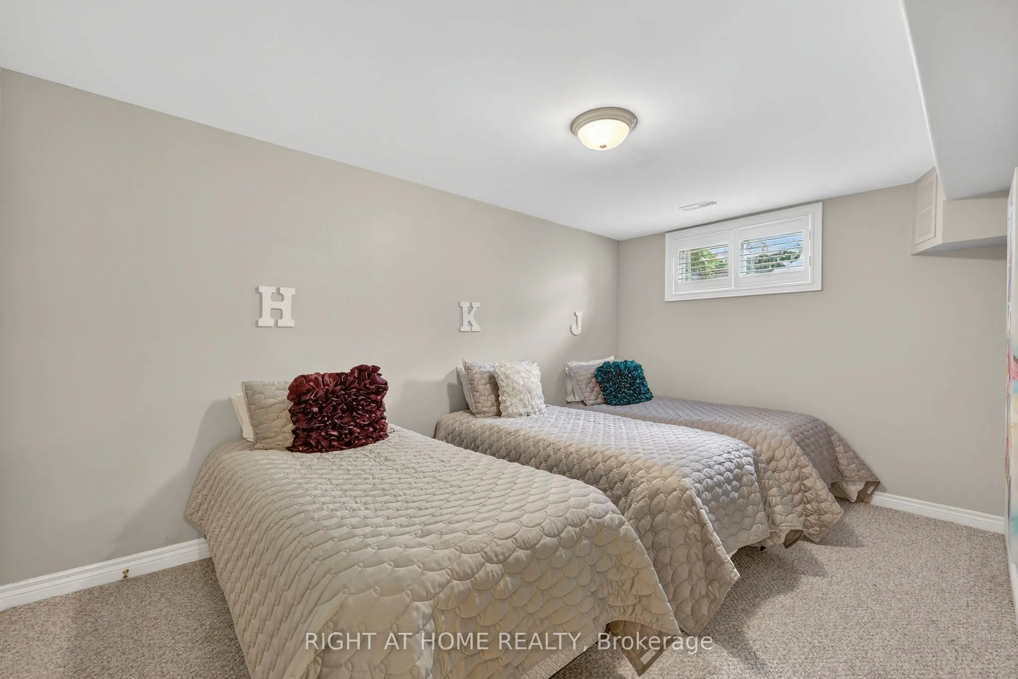 13 Alpine Way