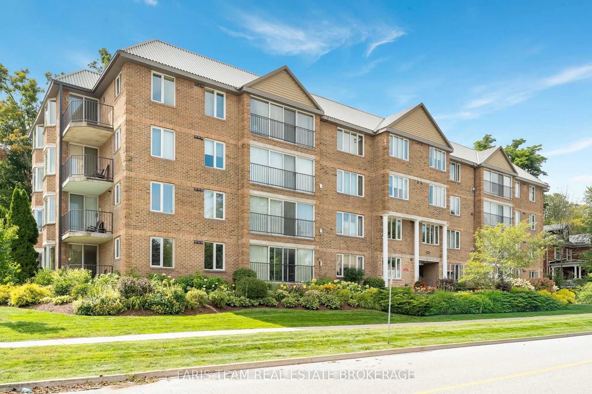 95 Matchedash Street N #202