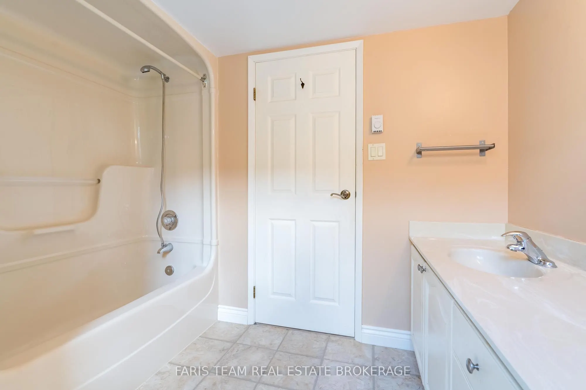 95 Matchedash Street N #202